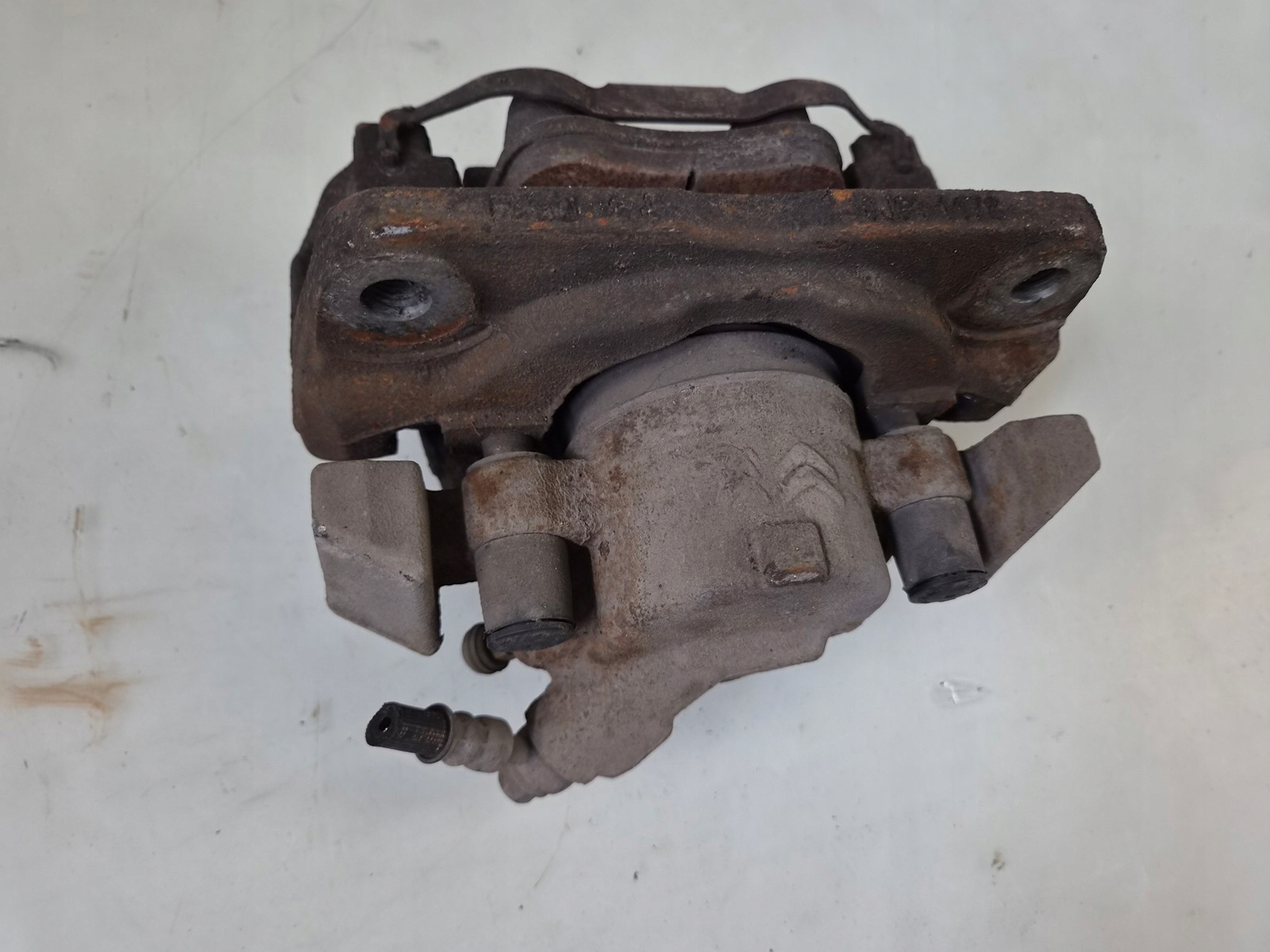 caliper brake right front front 1.5 TD OPEL GRANDLAND
