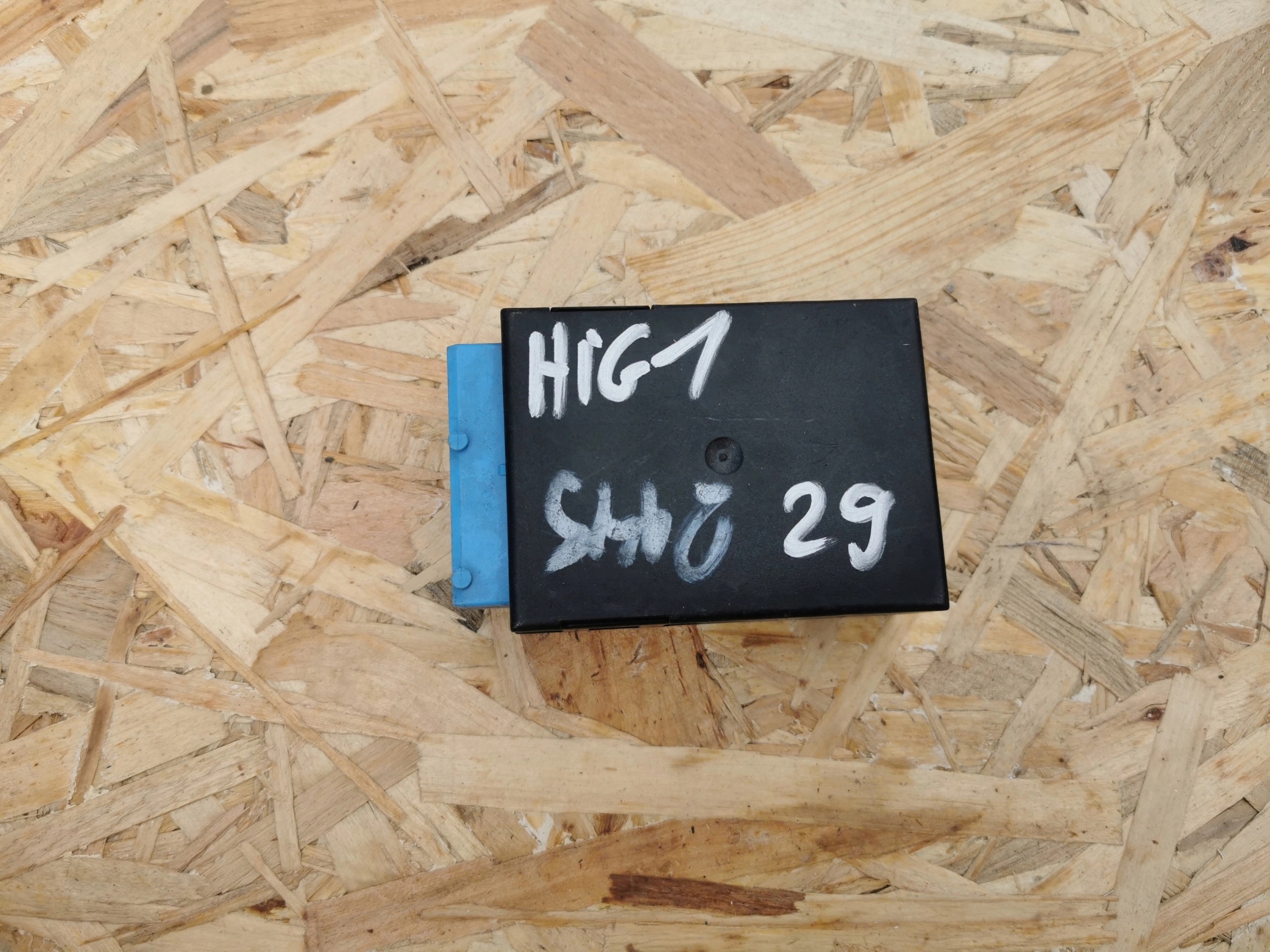 BMW E36 E34 module relay 05012130 8366381