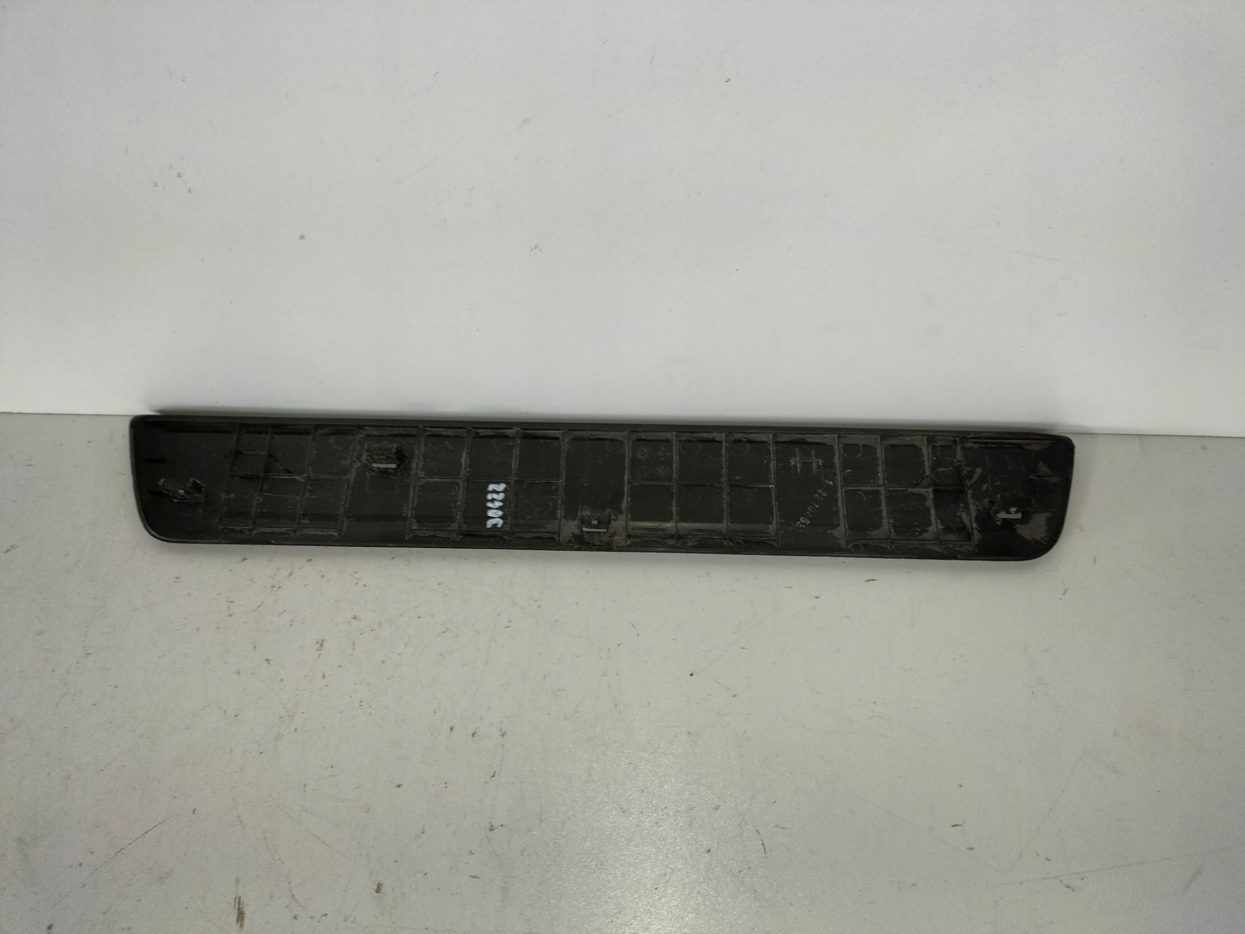 cap moulding for threshold front left KIA SPORTAGE III 10-15
