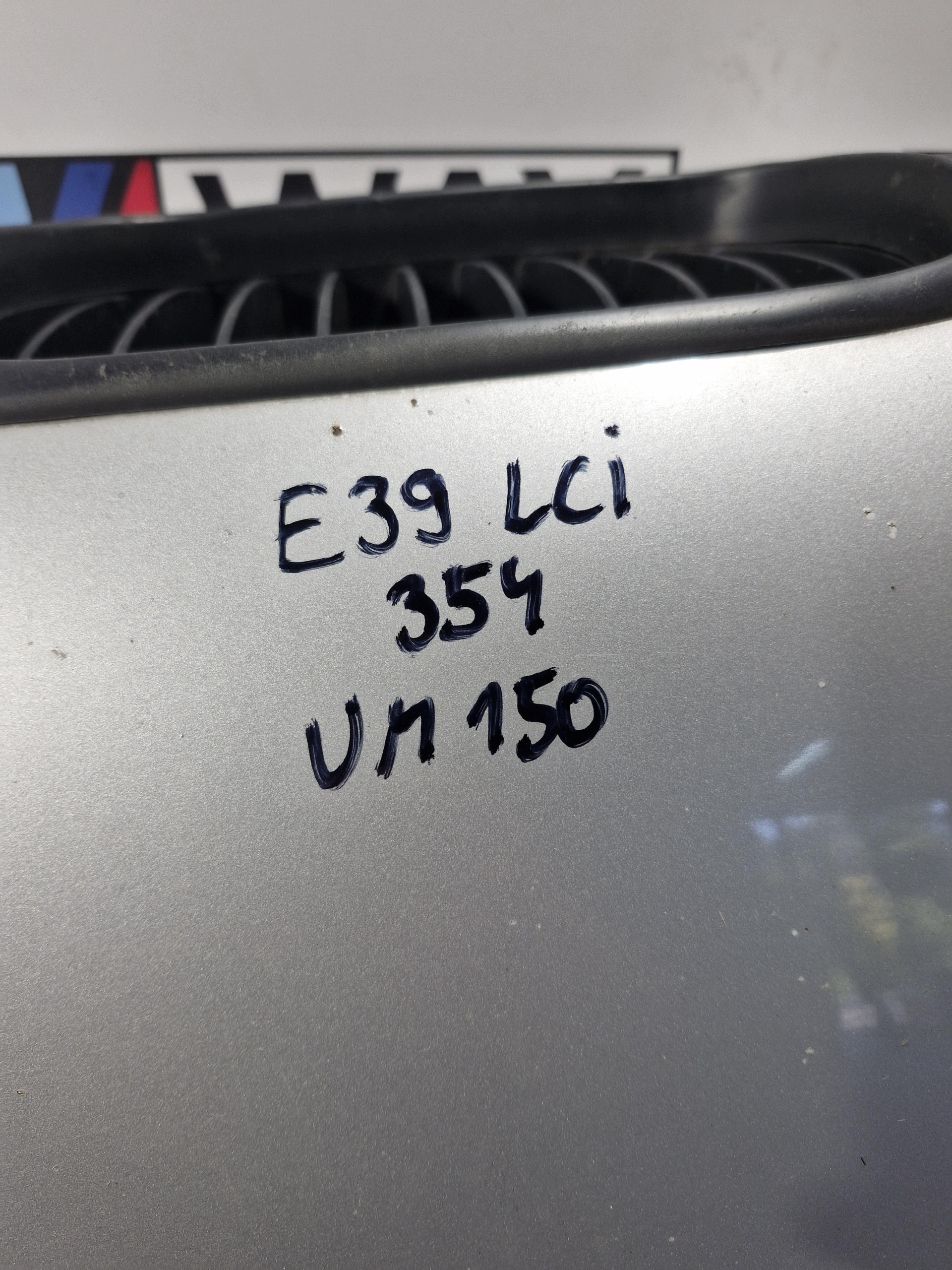 BMW E39 LCI kapota kryt predná 354