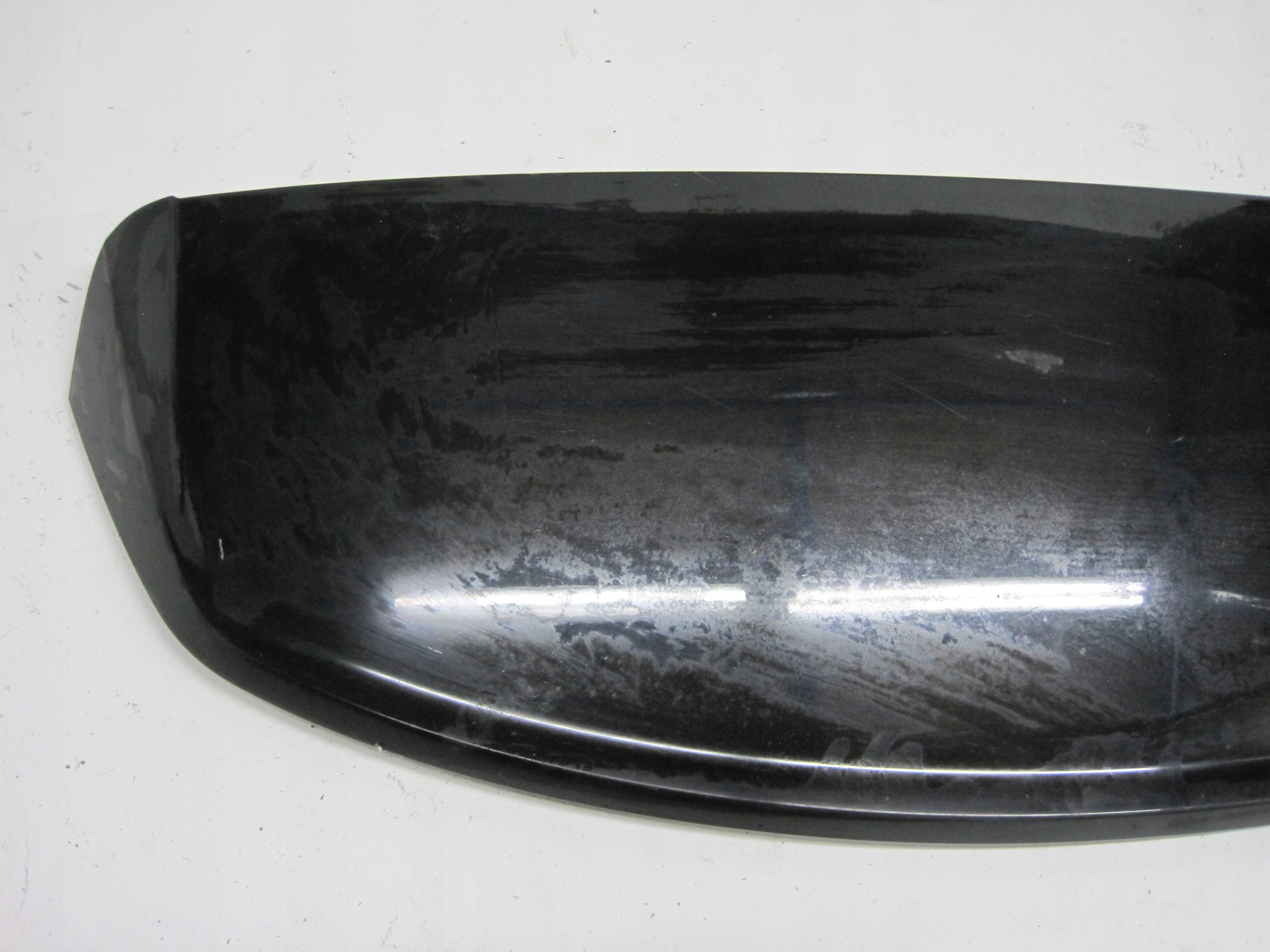 light light STOP spoiler bonnet AUDI Q3 83A827933A