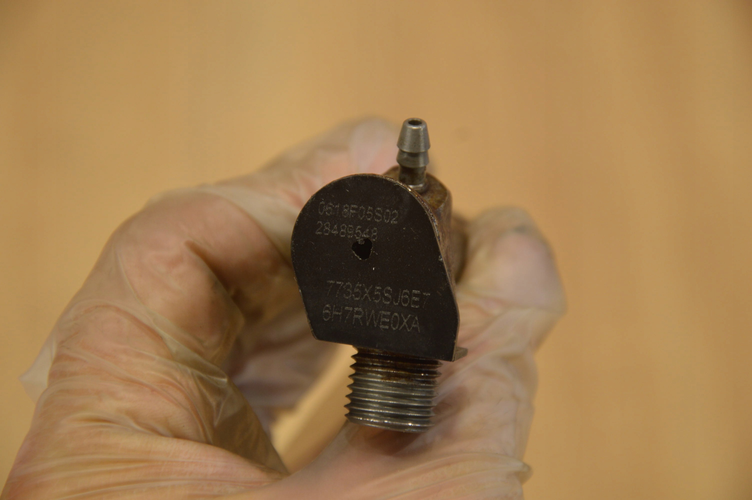 Vstřikovač Cr Opel Antara 2,2 10- Delphi 28489548 28489548