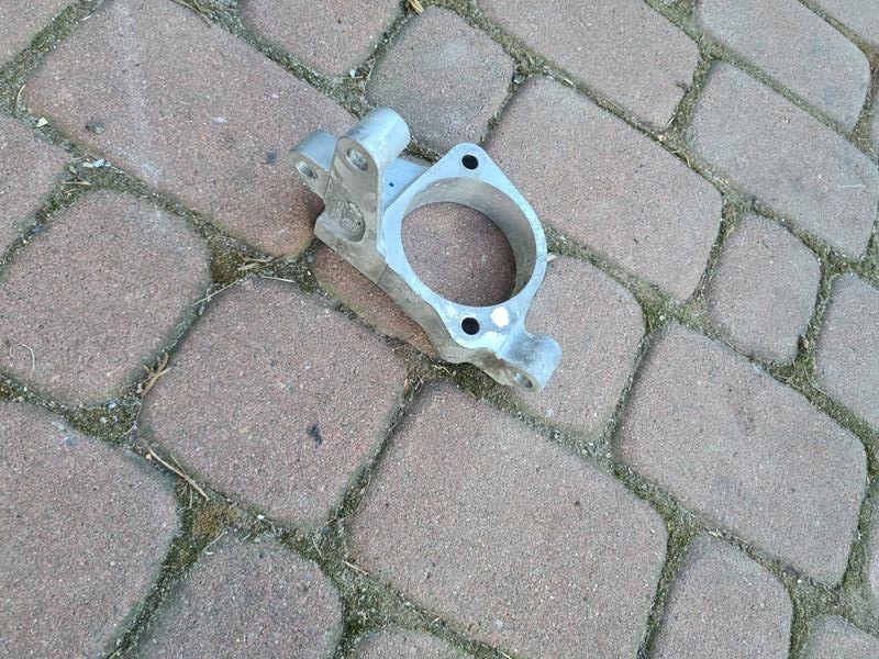 Support Demi axe 2.0T Opel Insignia B 12650773