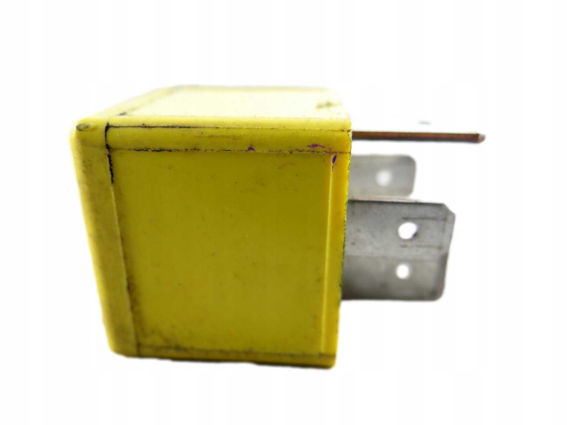Relais GM OPEL CORSA C 90 226 846