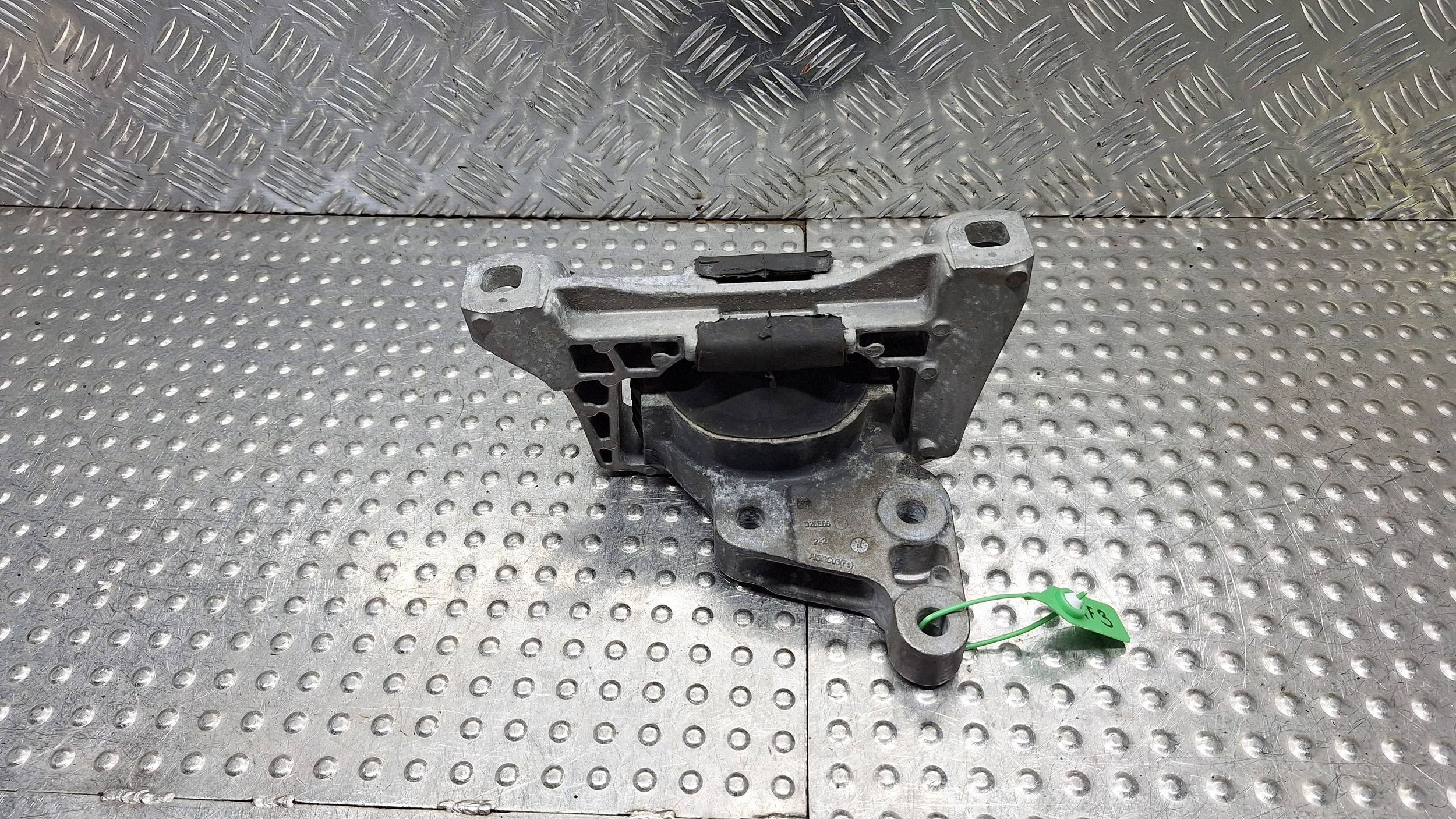 holder engine mount F1F1-6F012-AC FORD KUGA MK2 LIFT 2,0 TDCI