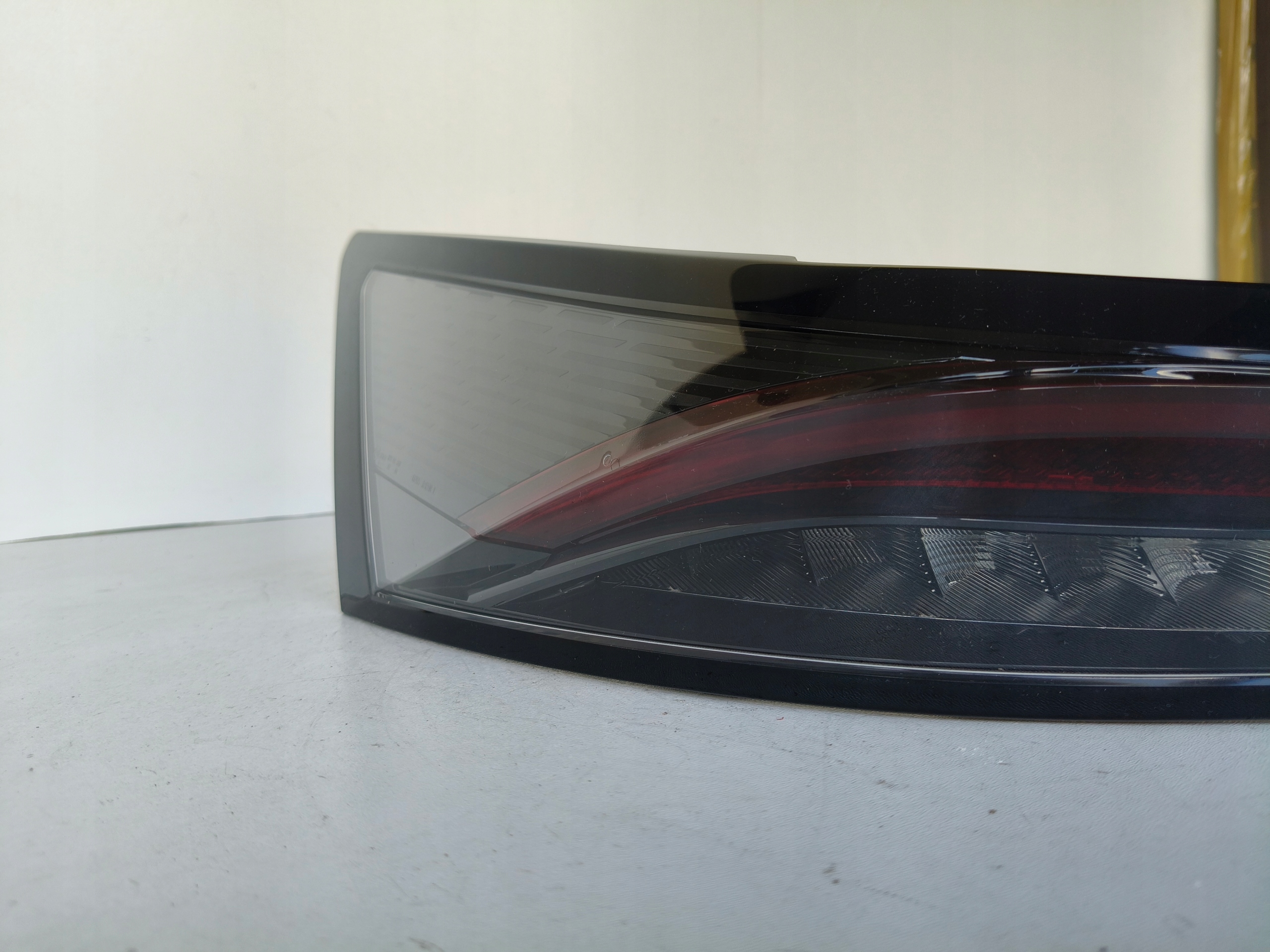light left rear NISSAN ARIYA 23- LED T5