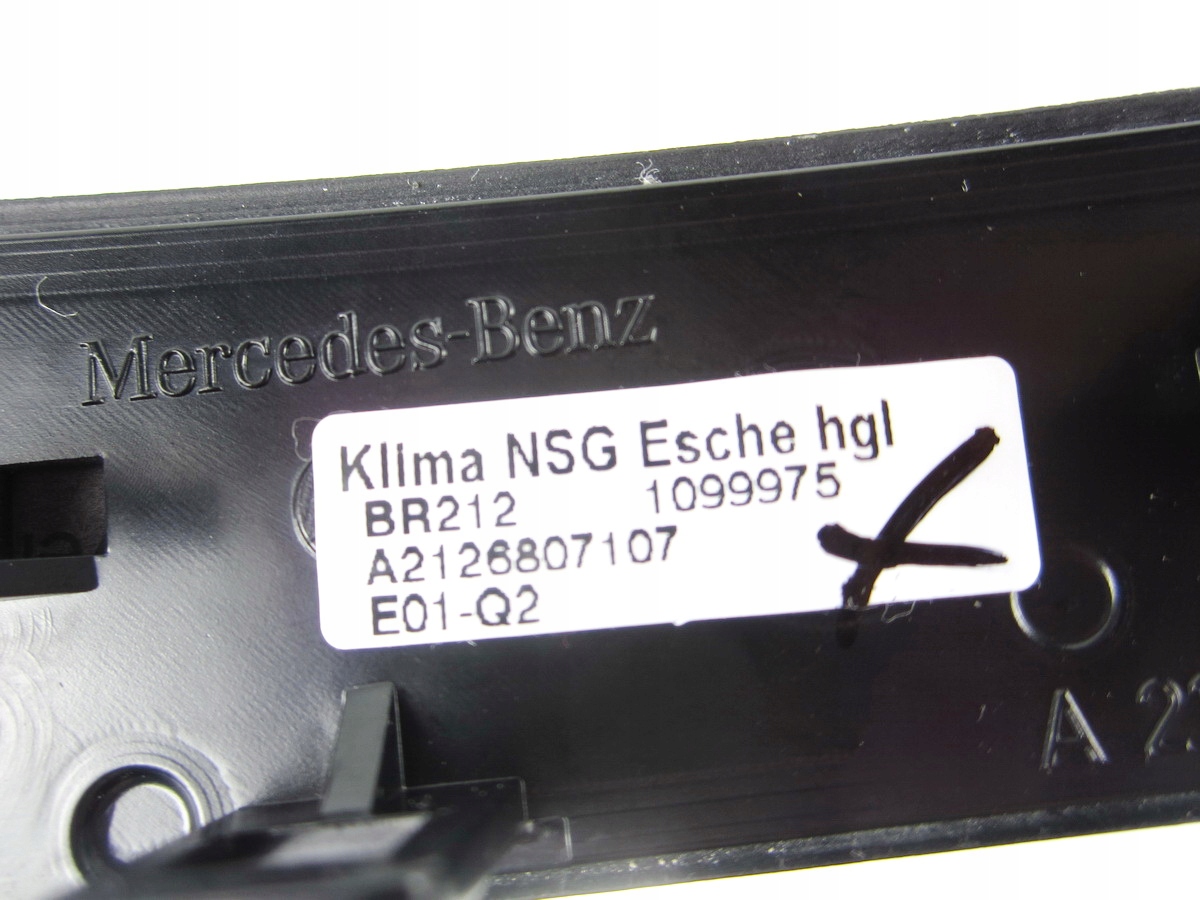 RÁM kryt panelu klimatizaci Mercedes W212
