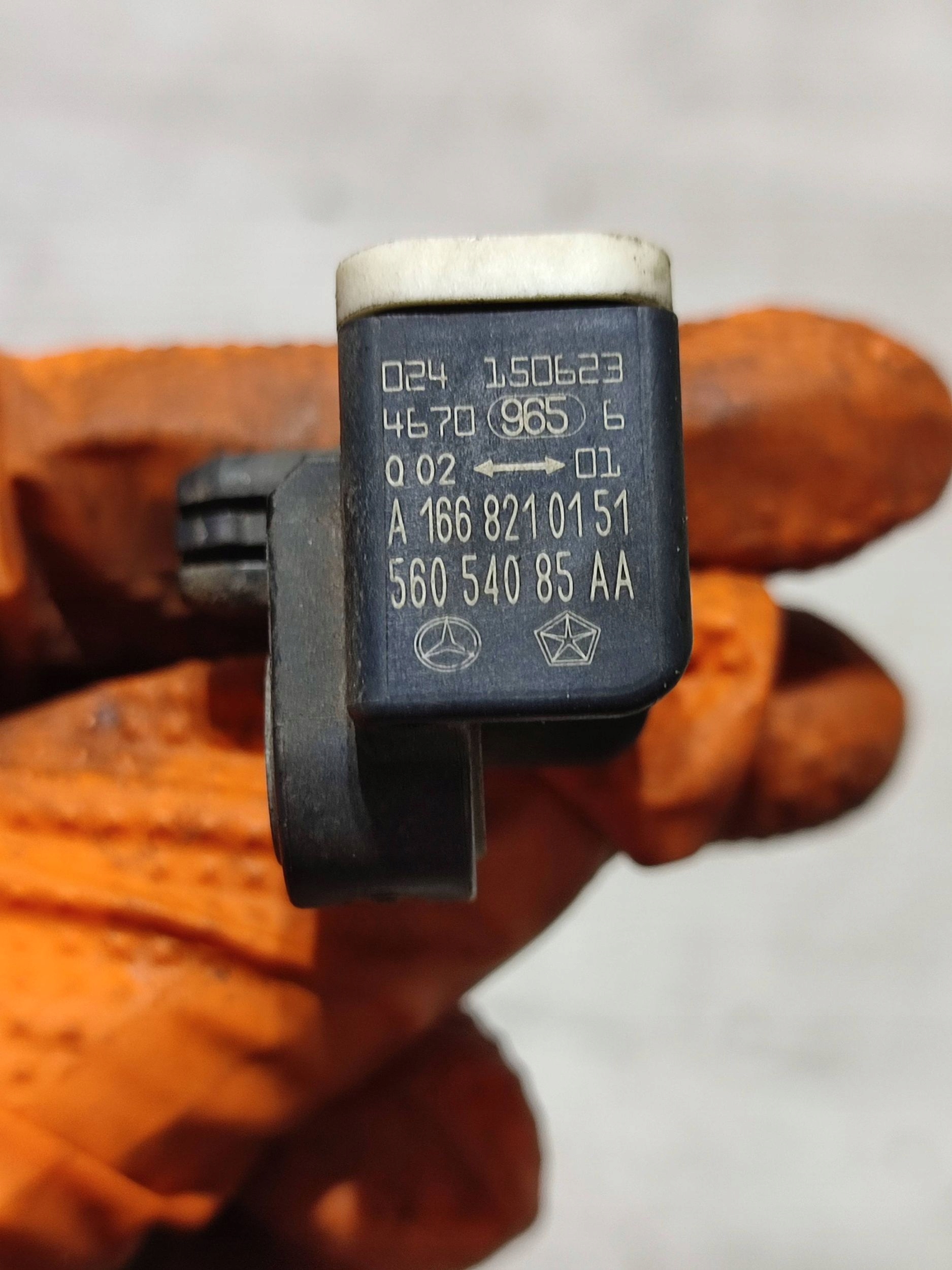 Mercedes-Benz GLA W156 2015 Crashsensor Drucksensor Airbag