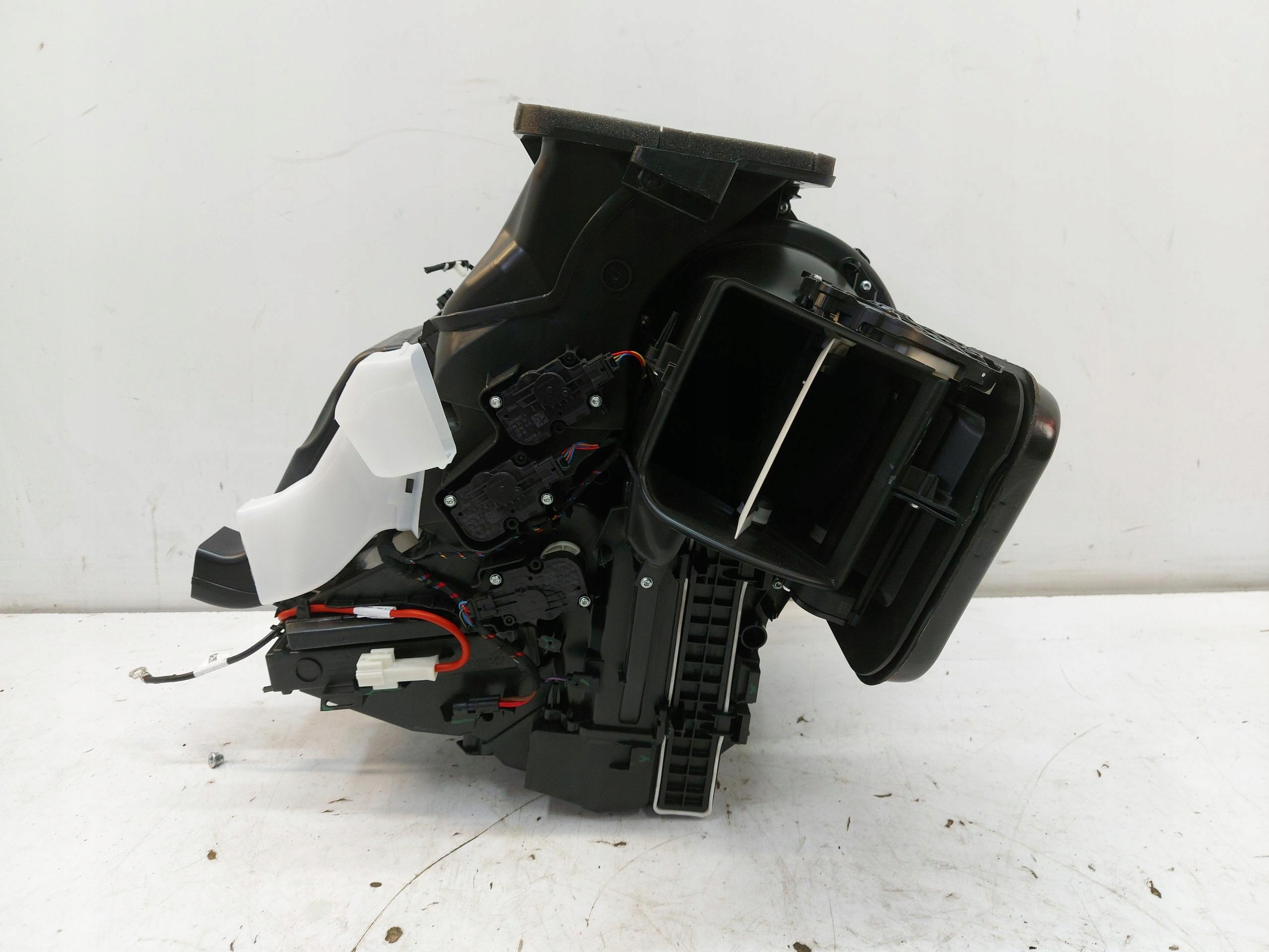 BMW U06 220d heater heating air 9890103