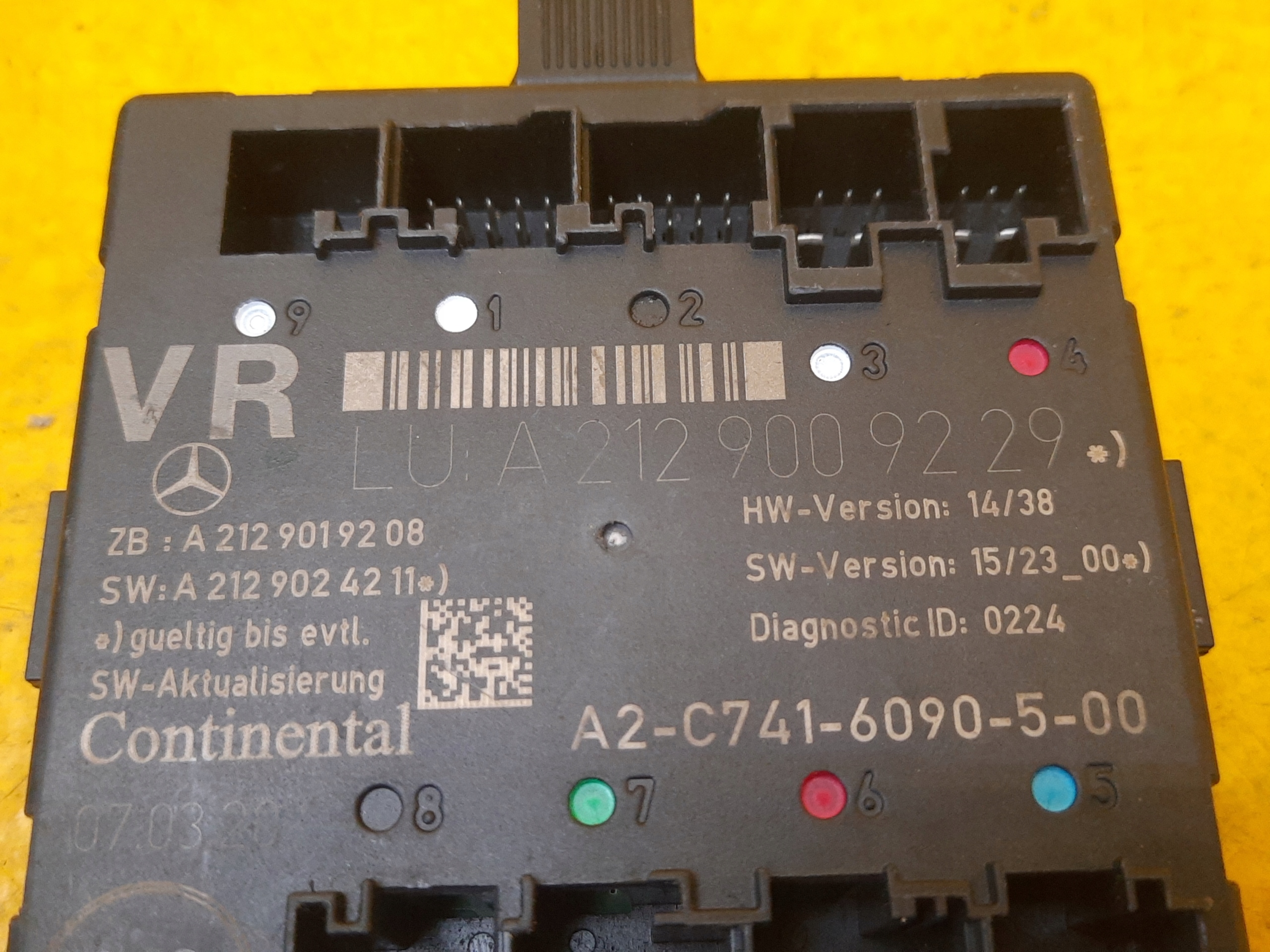 MERCEDES W172 MODUŁ DRZWI PRAWY A2129009229 Typ samochodu Samochody osobowe