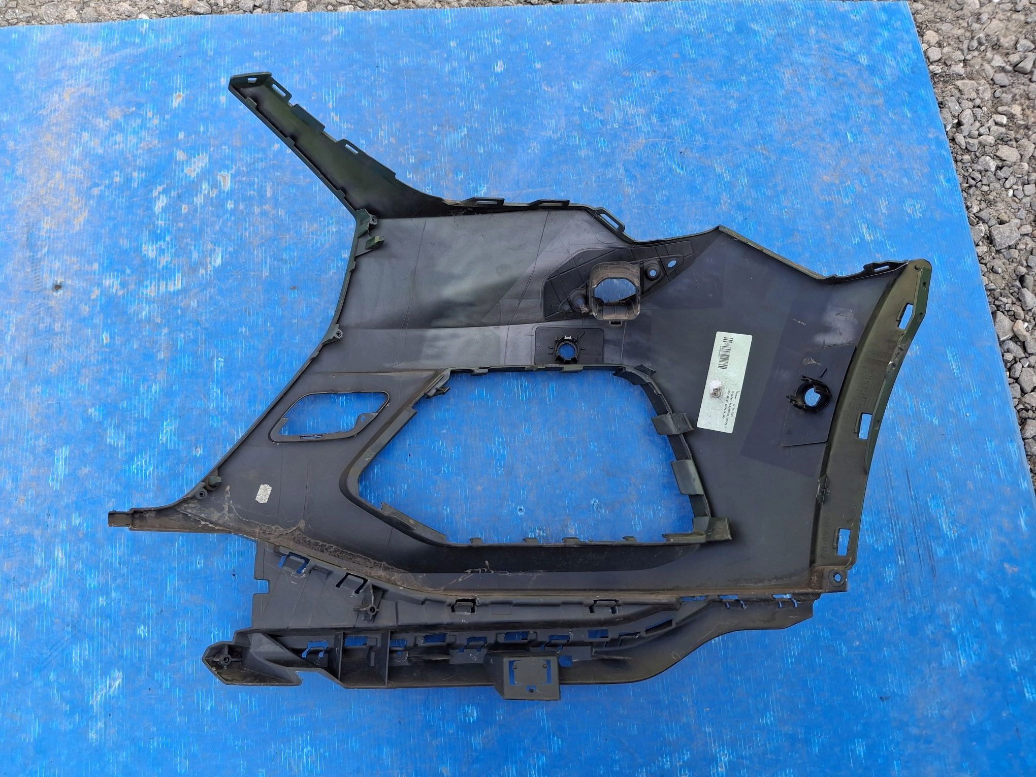 front bumper corner right AUDI Q3 II 83A 2018R->