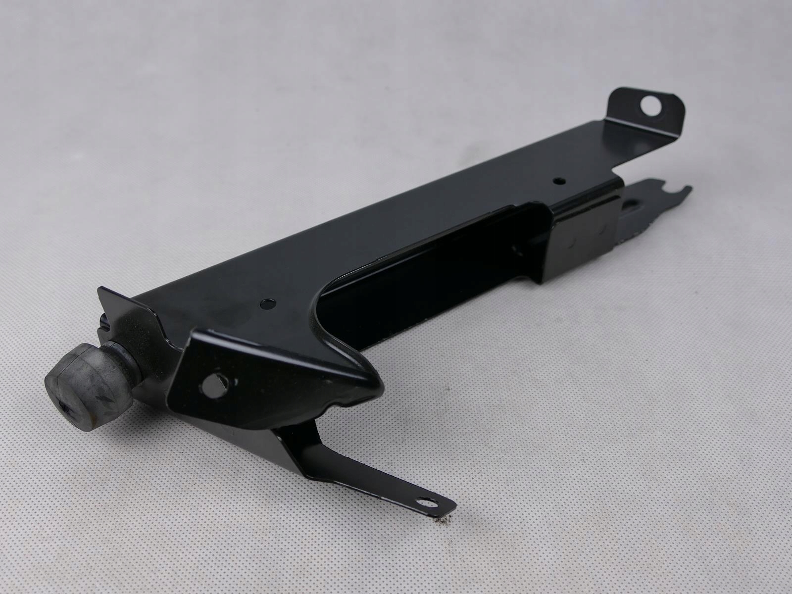 MERCEDES SLK R171 pillar support bracket WYKONCZENIA boot P.T.