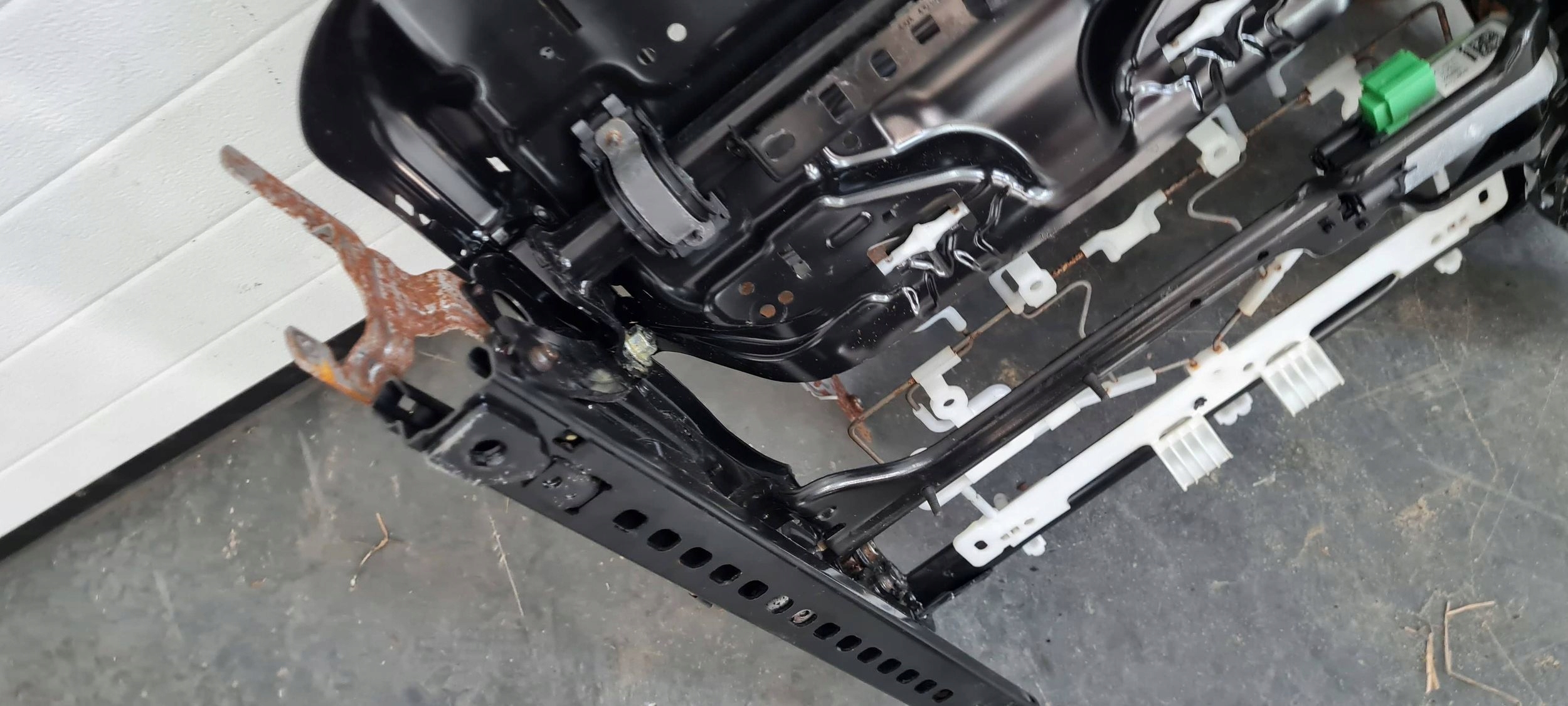 Jeep Grand Cherokee WL 2022 support seat seat right front 68376548AC
