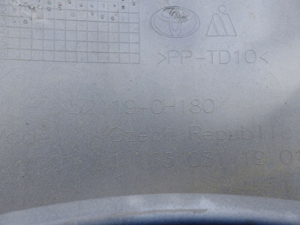 TOYOTA AYGO II 2 LIFT 18- Frontstoßstange
