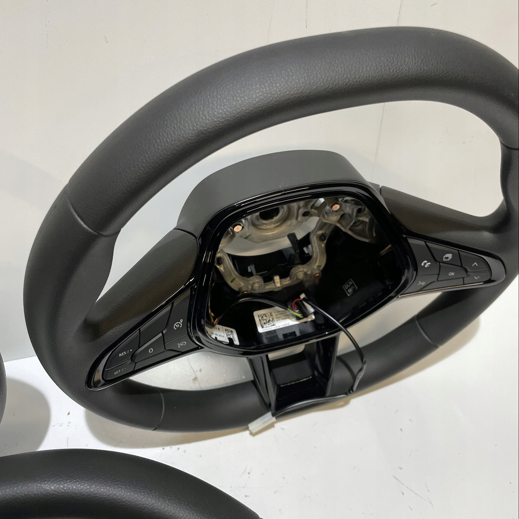 RENAULT ZOE II LENKRAD 484004585R