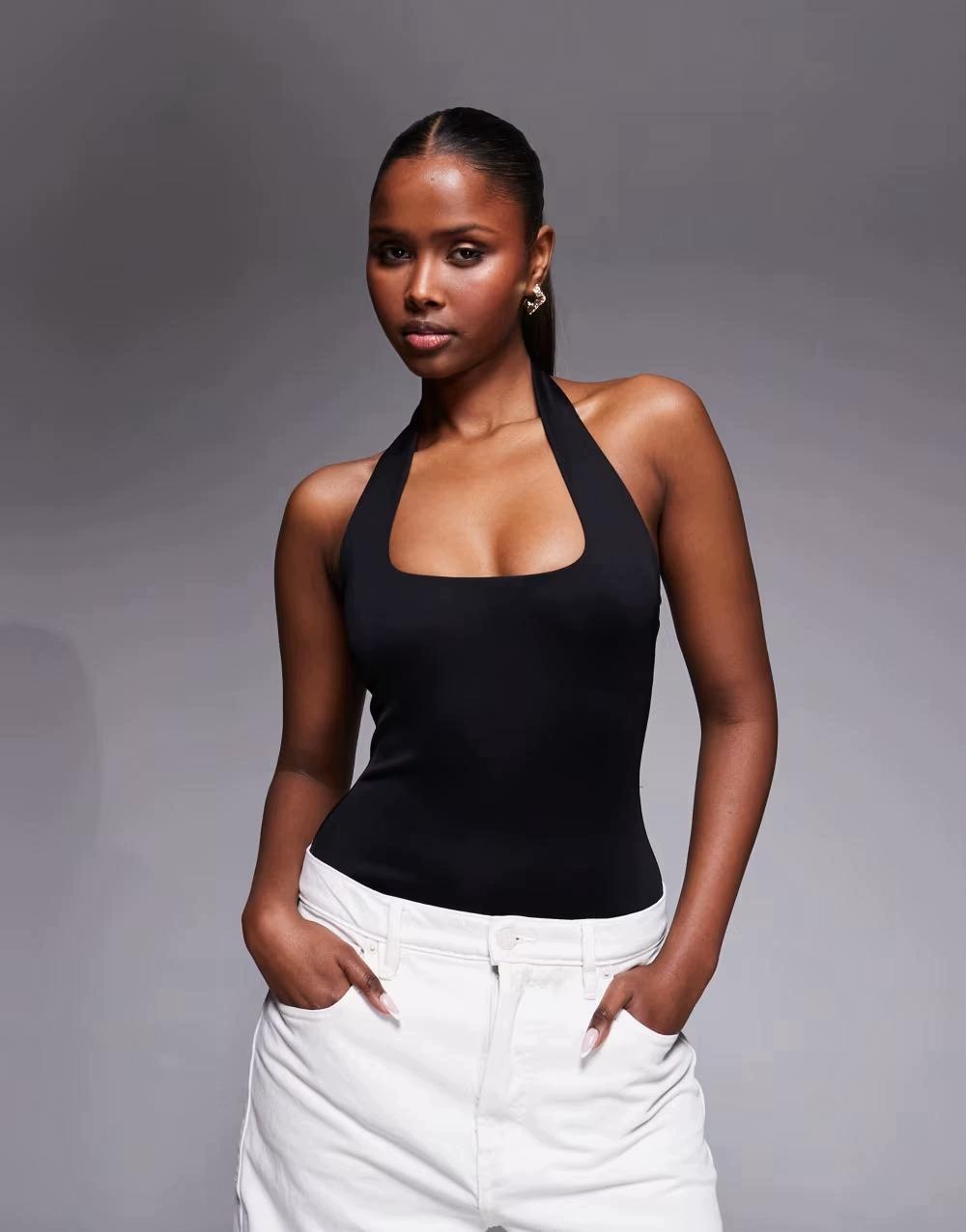 Good American Klasické Černé Modelovací Body S Čtvercovým Výstřihem B25__L