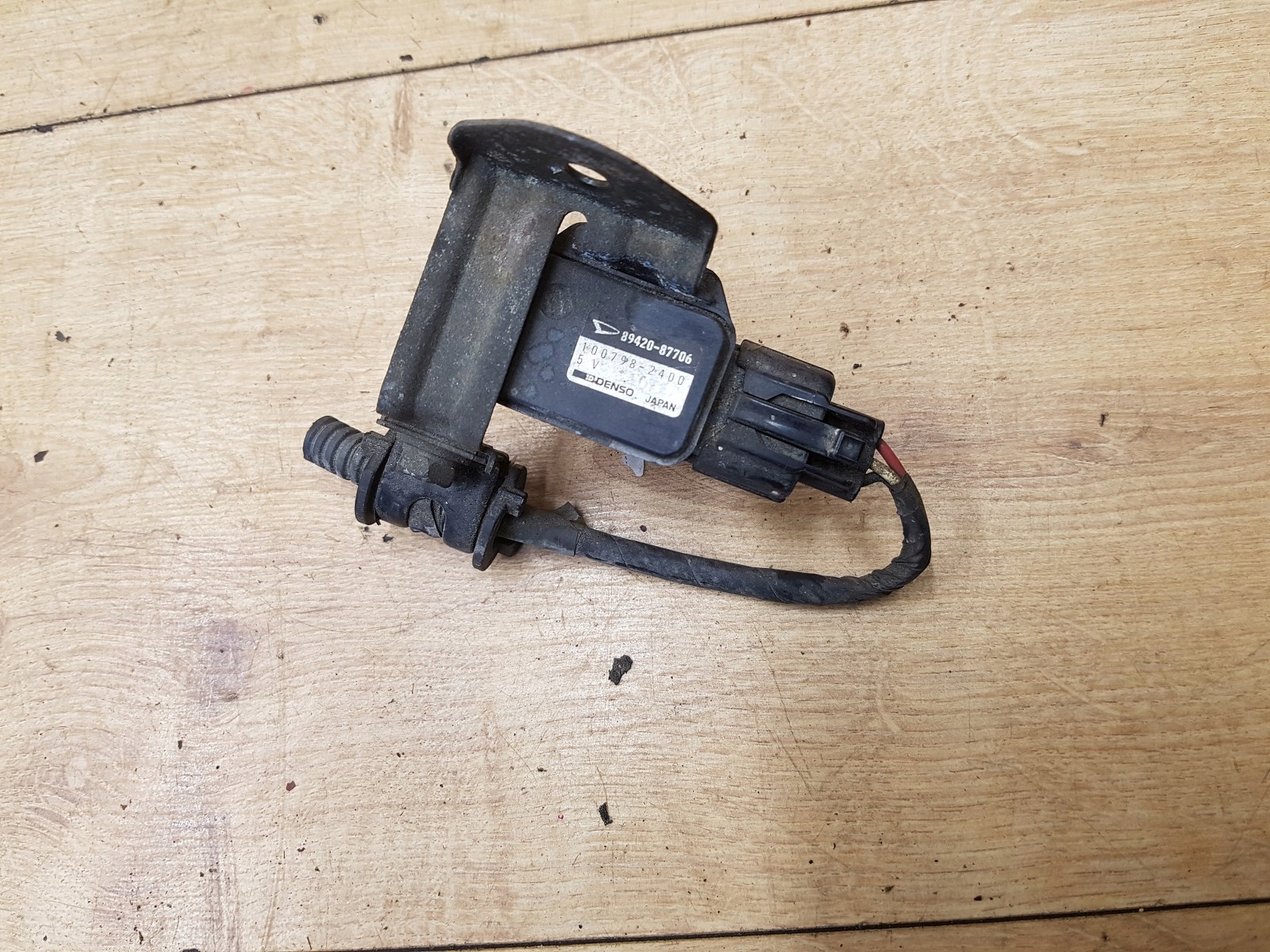 клапан давления Daihatsu CHARADE