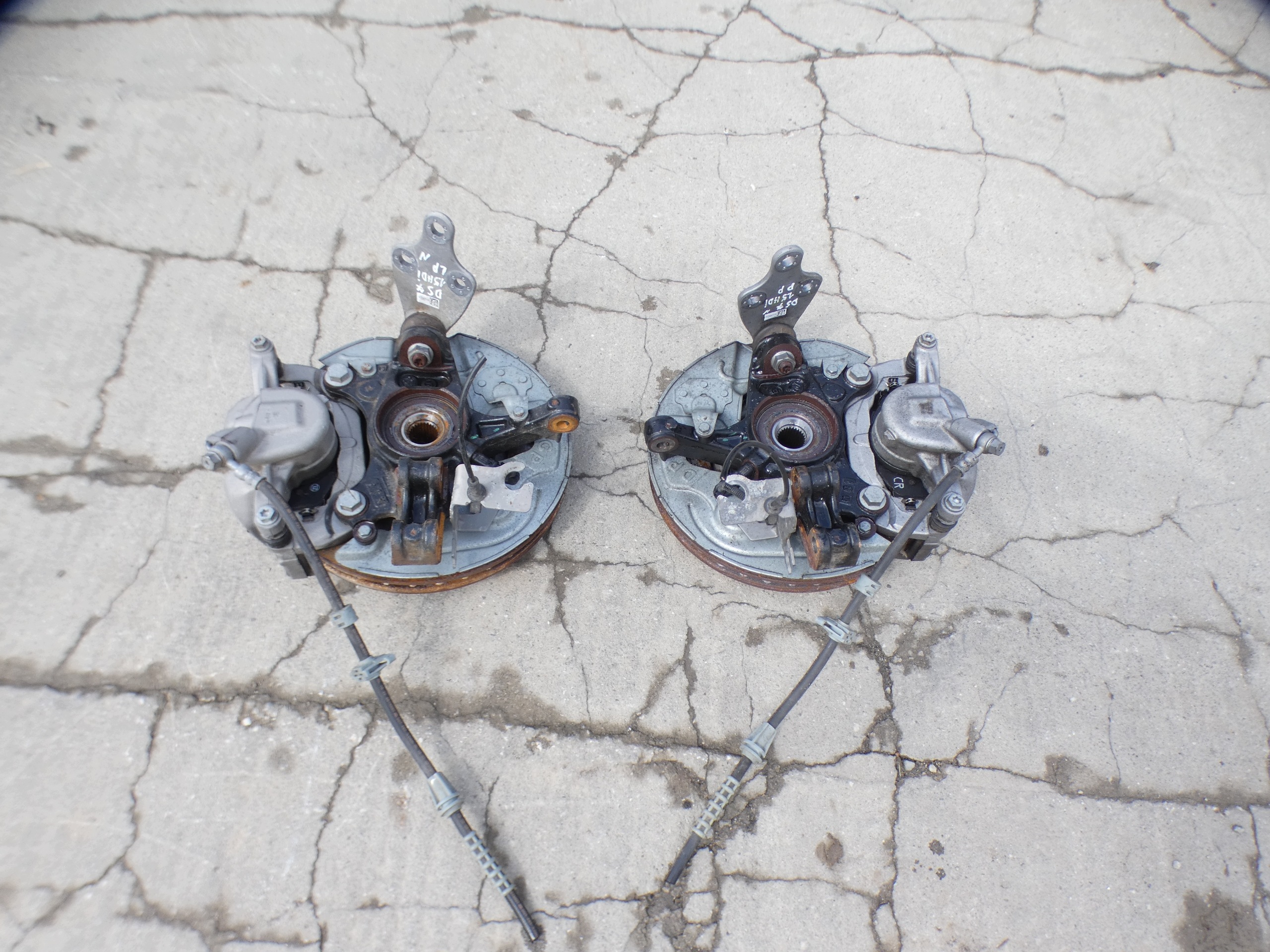Citroen DS7 Crossback shock absorber swing left right