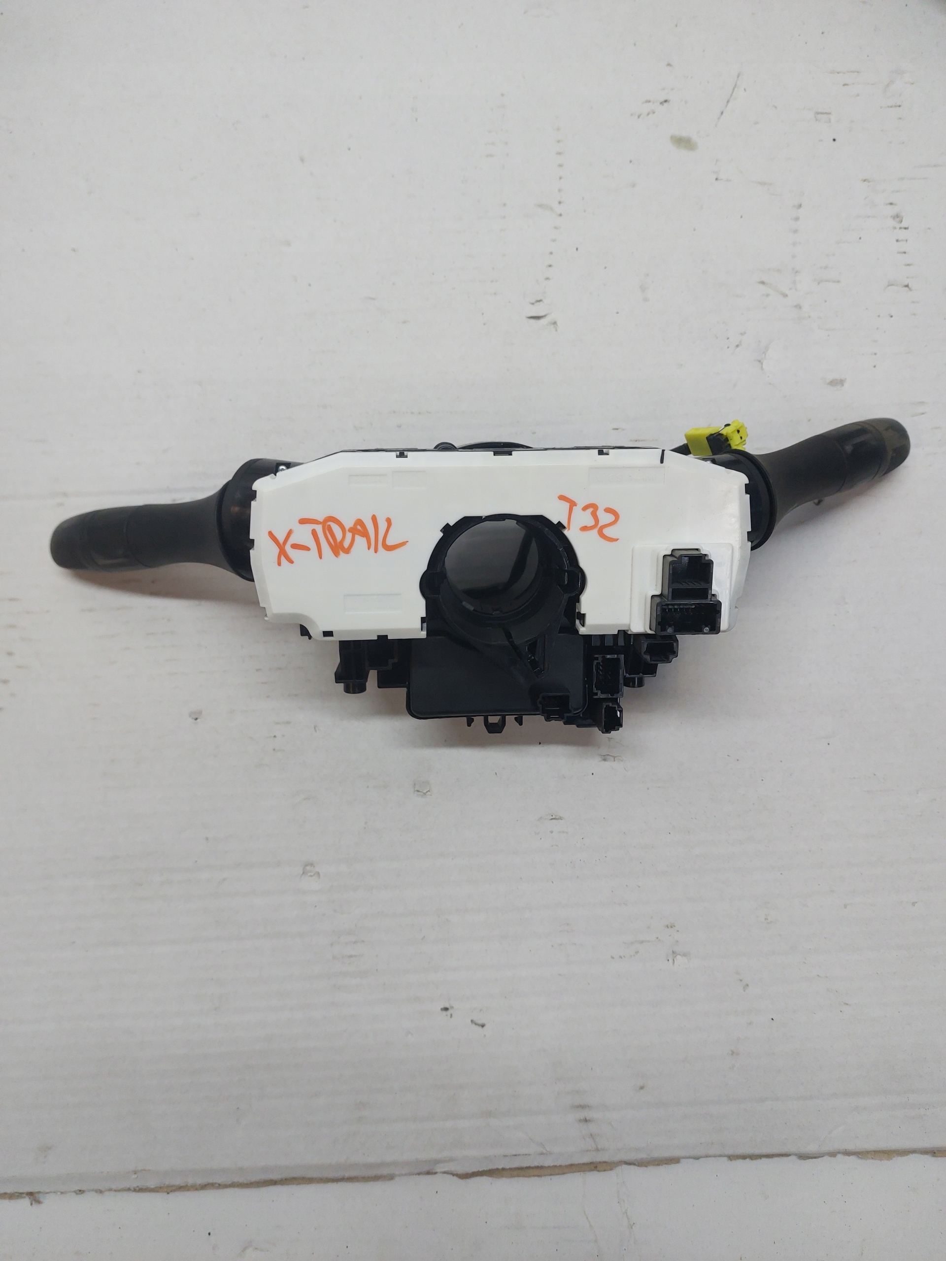 steering wheel levers and controls ring NISSAN X-TRAIL T32 25554-4CE0A