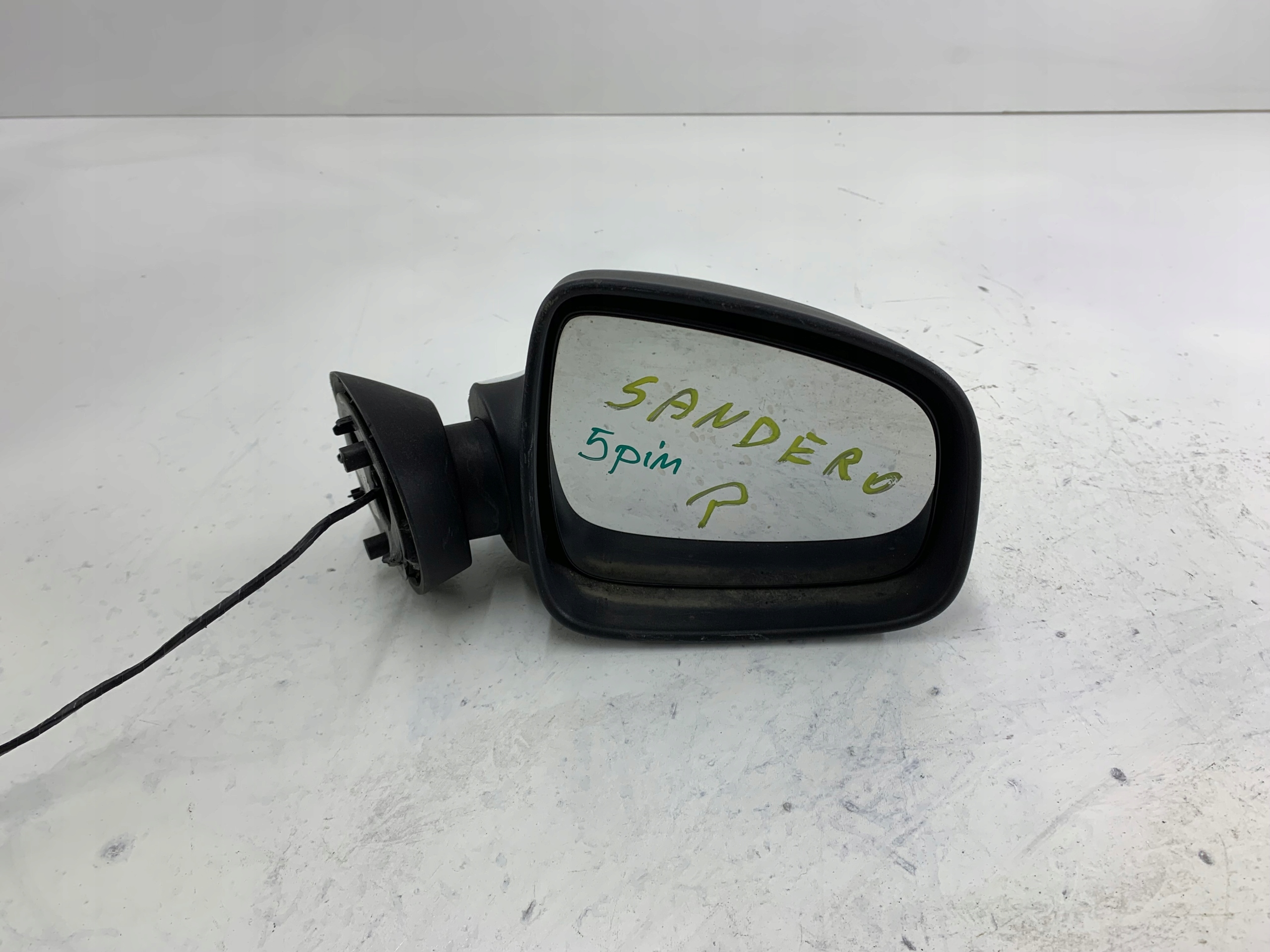 DACIA SANDERO and mirror right 5 PIN BIALE