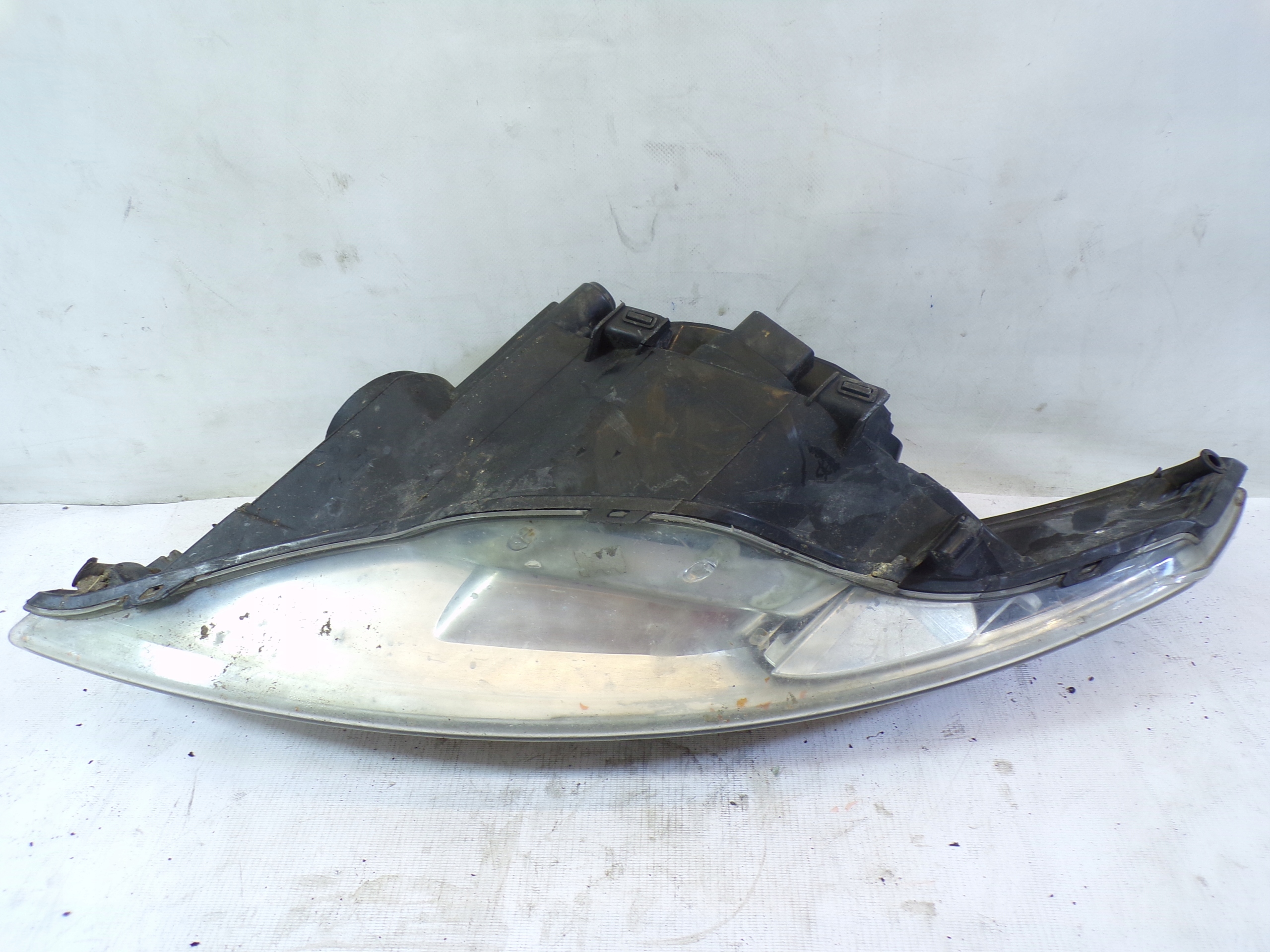 light front front right FORD MONDEO 4 IV OPIS (1) (K1)