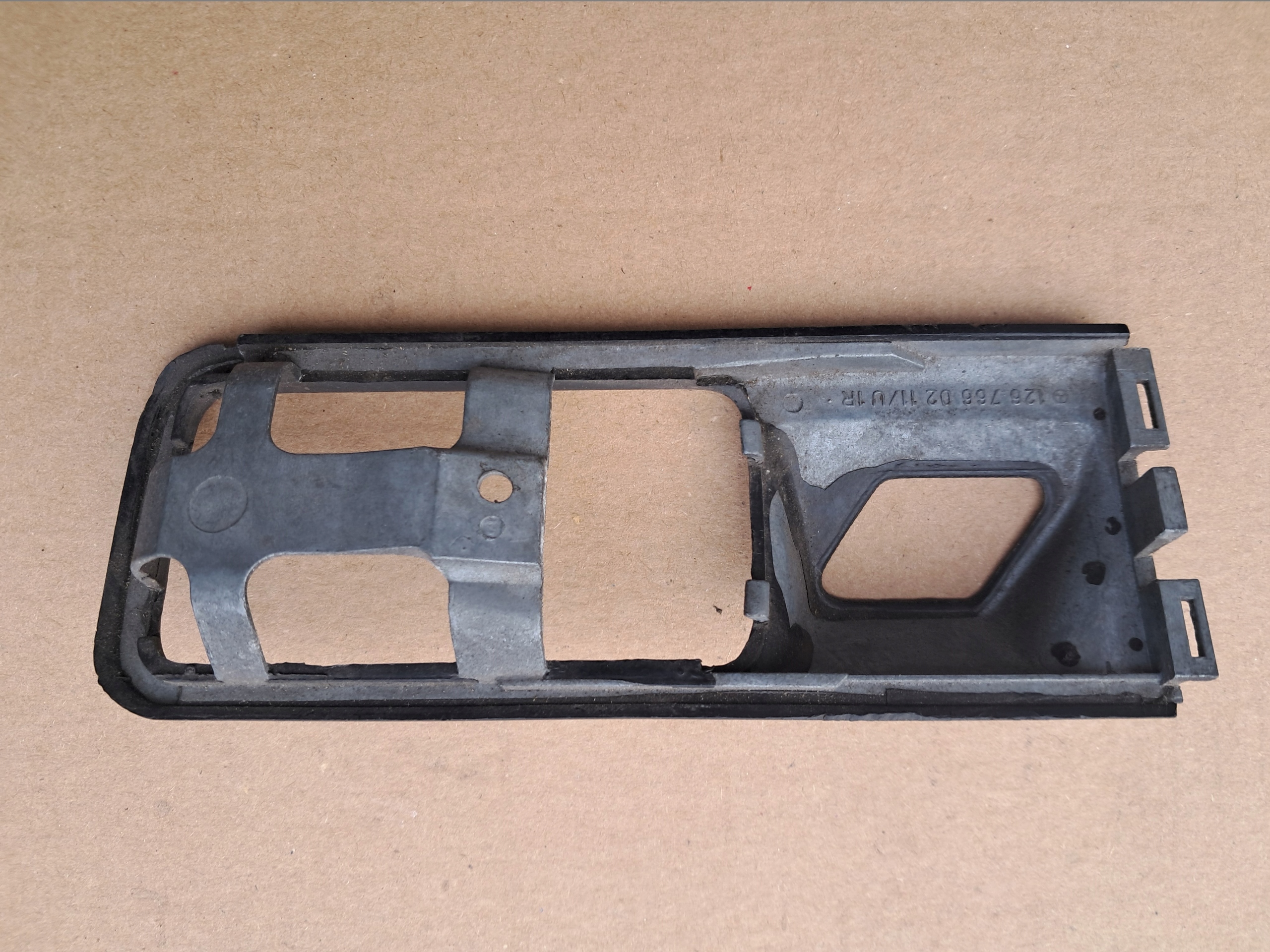 frame handles PRAWEJ MERCEDES W126 SE SEL SEC 1267660211