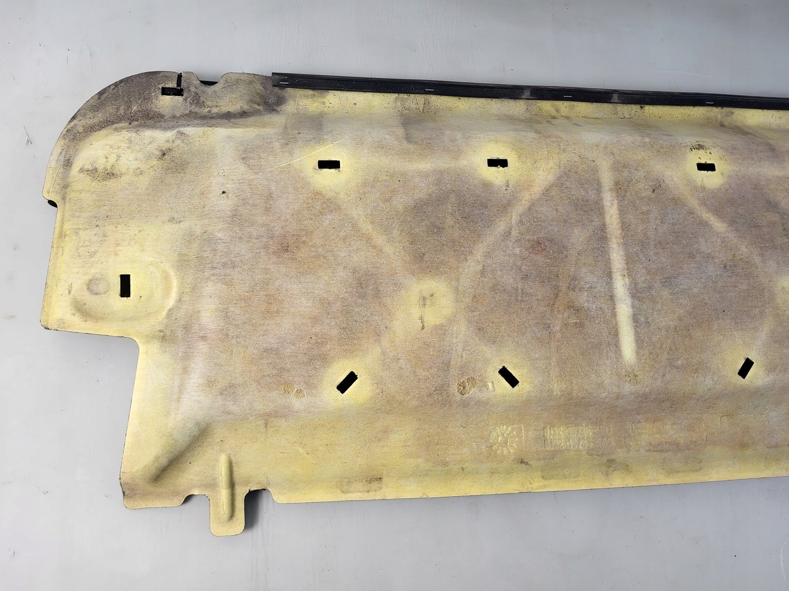 Insonorisation du capot podbitka spinki Joint Range Rover EVOQUE L538 LIFT
