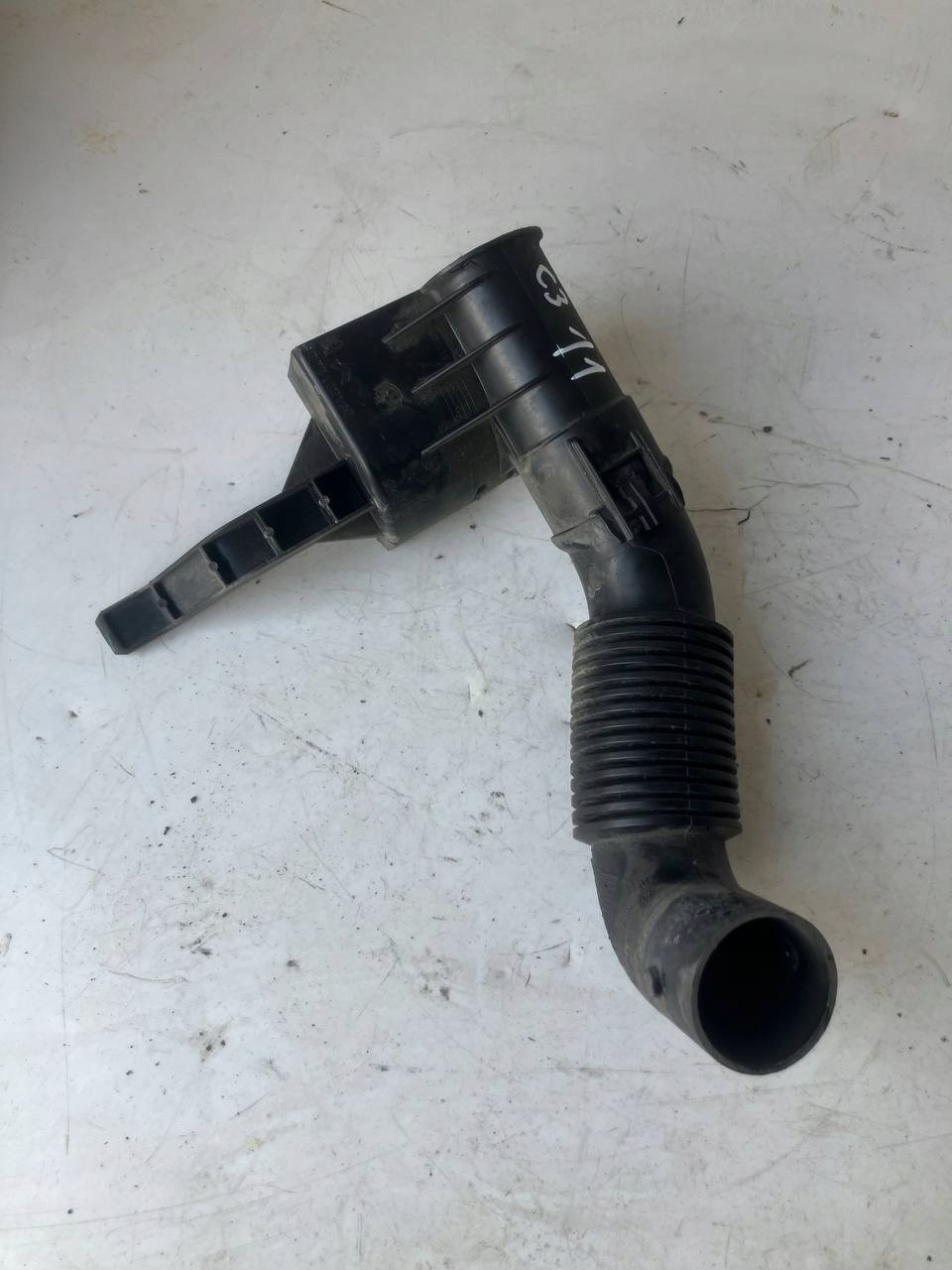 DOLOT REZONATOR luft CITROEN C3 III 1.2 VTI 9677186180 9670851780