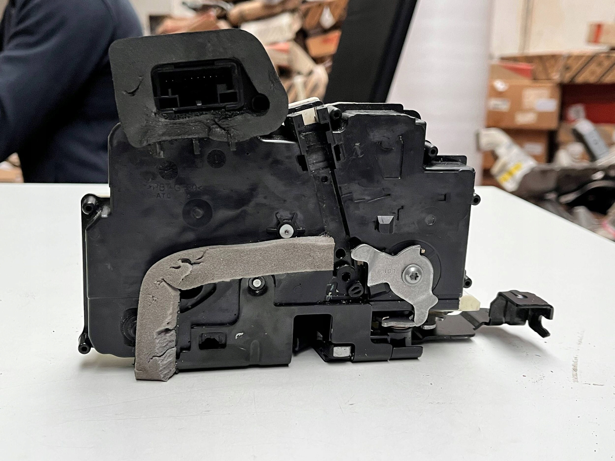 lock door przednich Audi A6 S6 C8 4K 4K1837015K !J