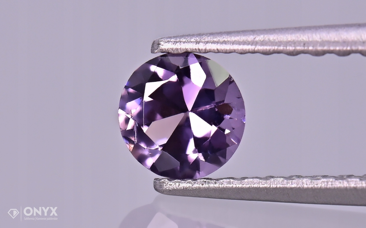 Spinel fazetovaný kulatý fi 4,5 mm