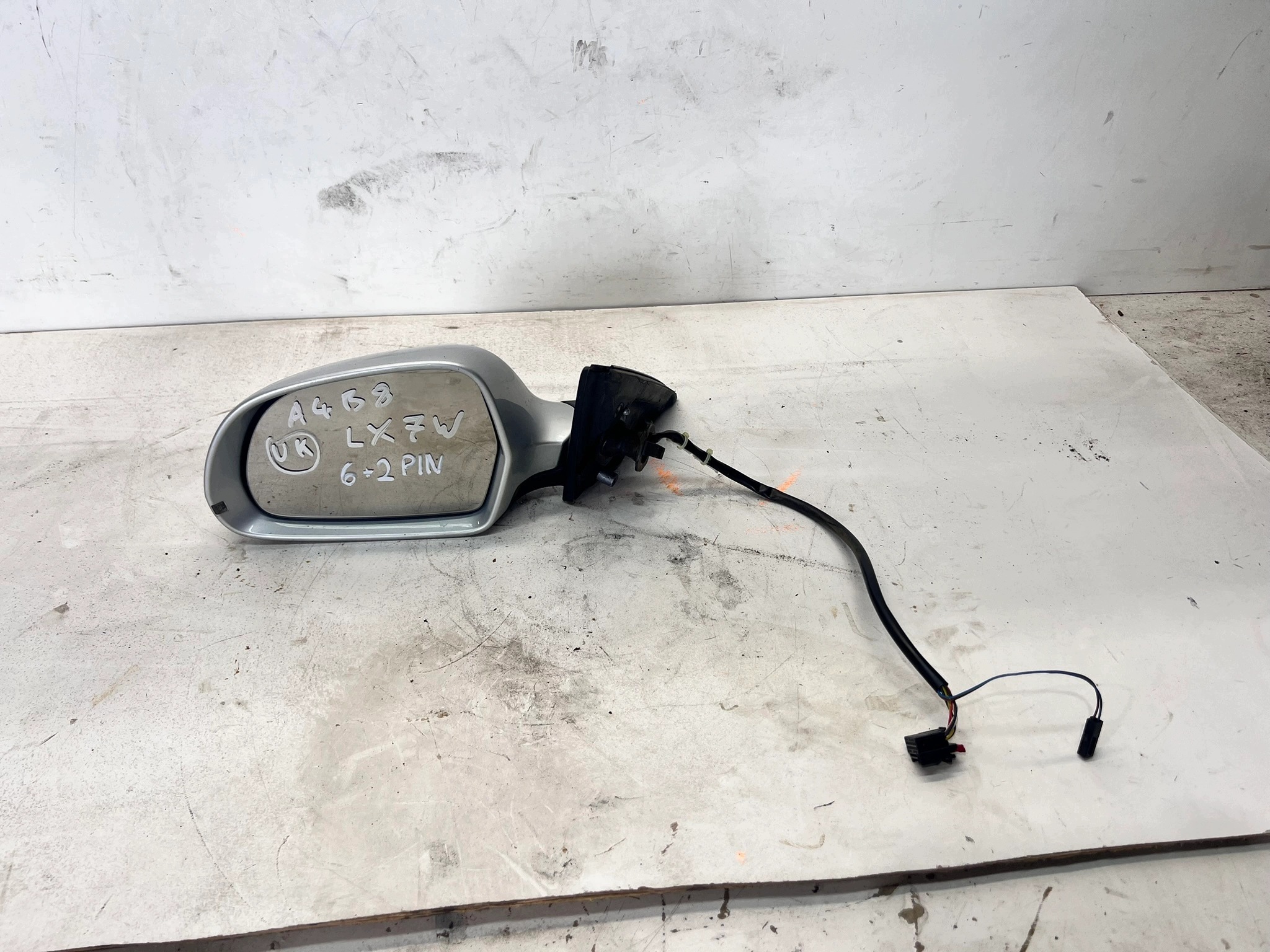 mirror exterior left AUDI A4 B8 LIFT LX7W 6+2 PIN UK