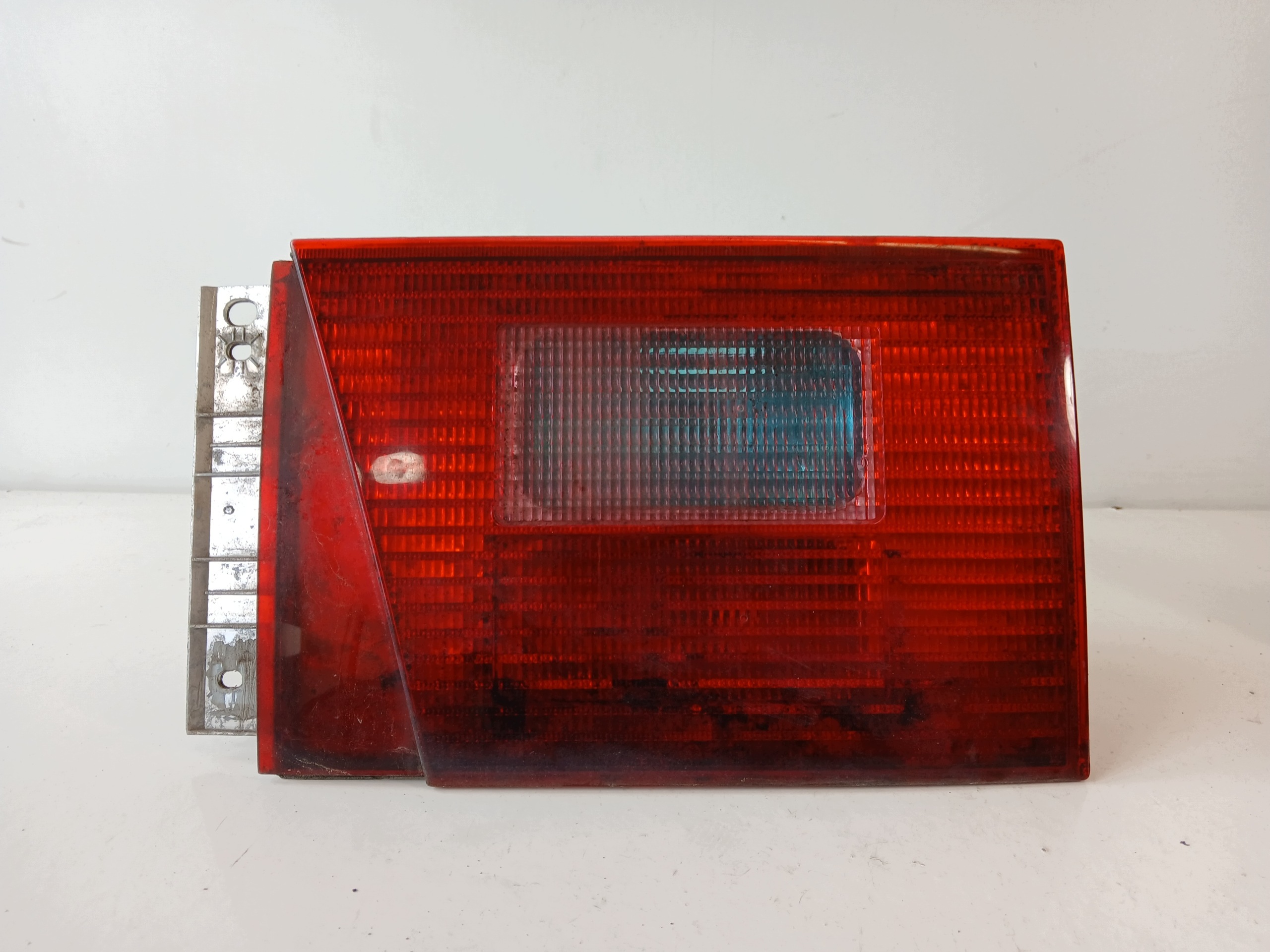 VW SHARAN and LIFT light right rear part trunk door cap