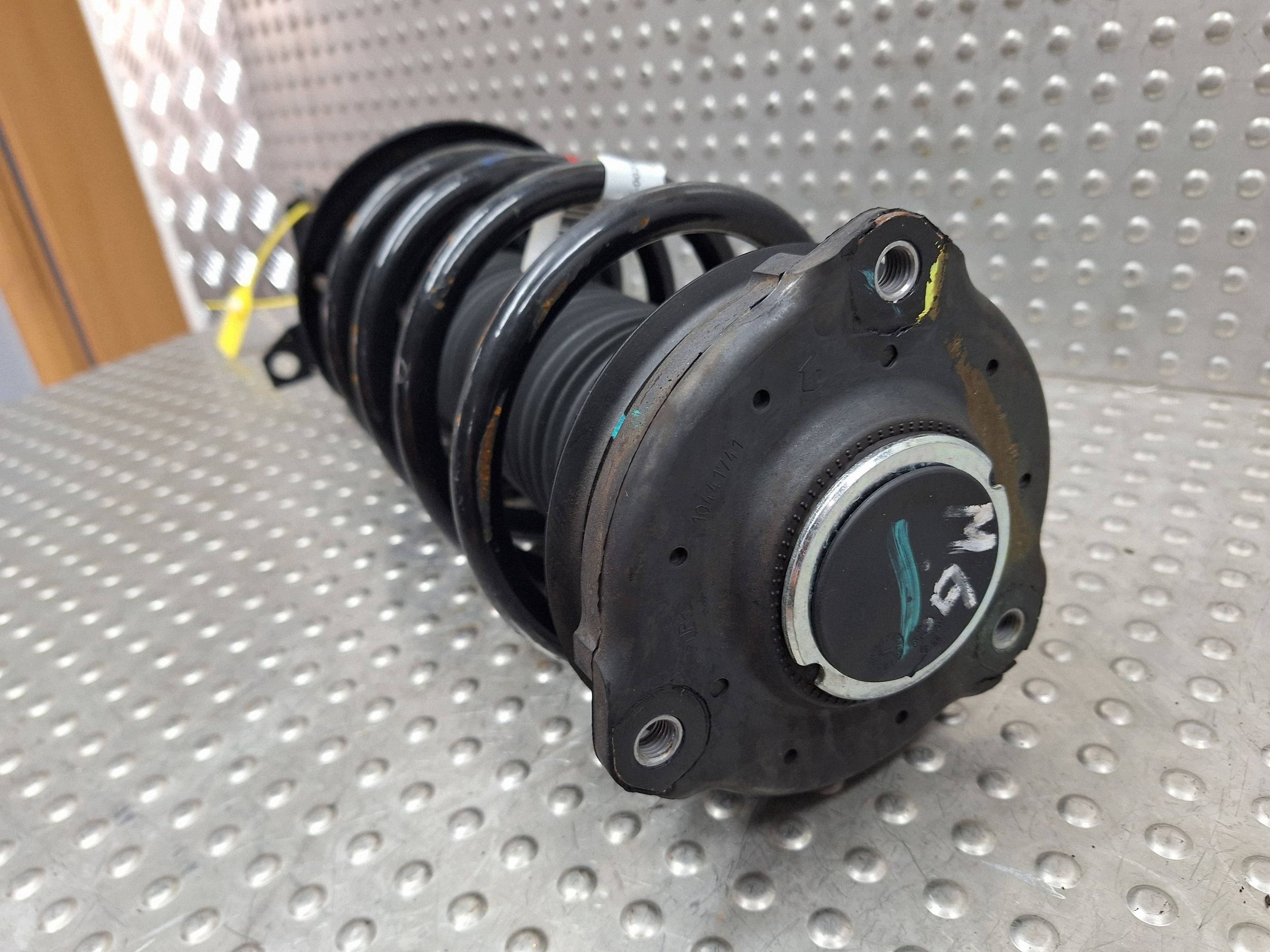 stoßdämpfer links vorne MG HS 1.5 T 18-24 10671735