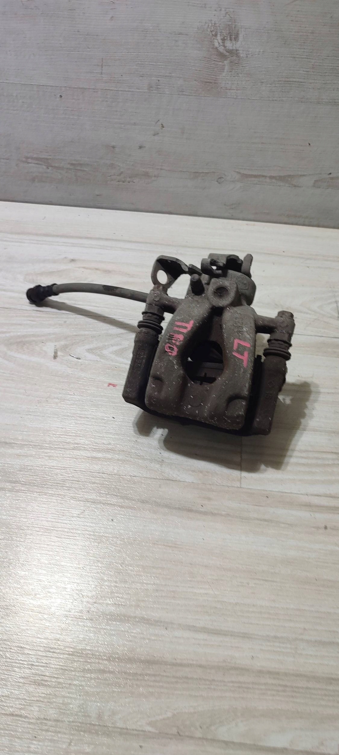 Fiat Tipo 2018 rear part side left rear caliper brake