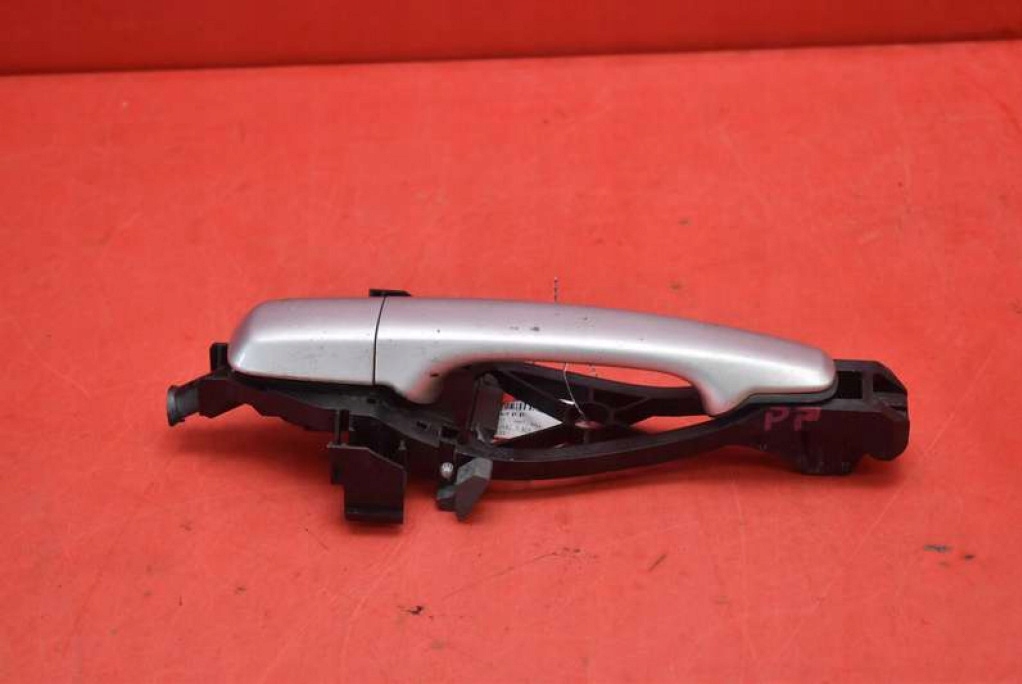 handle right front front SREBRNA 30784203 VOLVO XC70 2 II 07-13