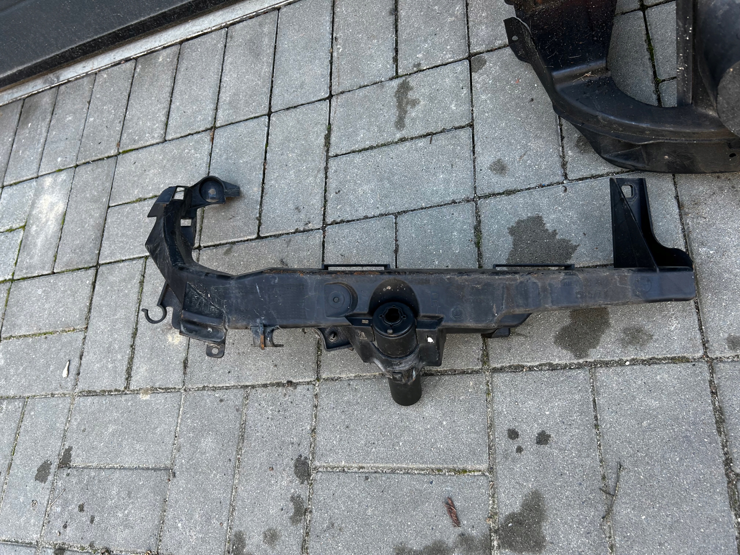 BMW 3 E90 E91 LCI 08-12 ARMATURE SUPPORTS SOUS LAM