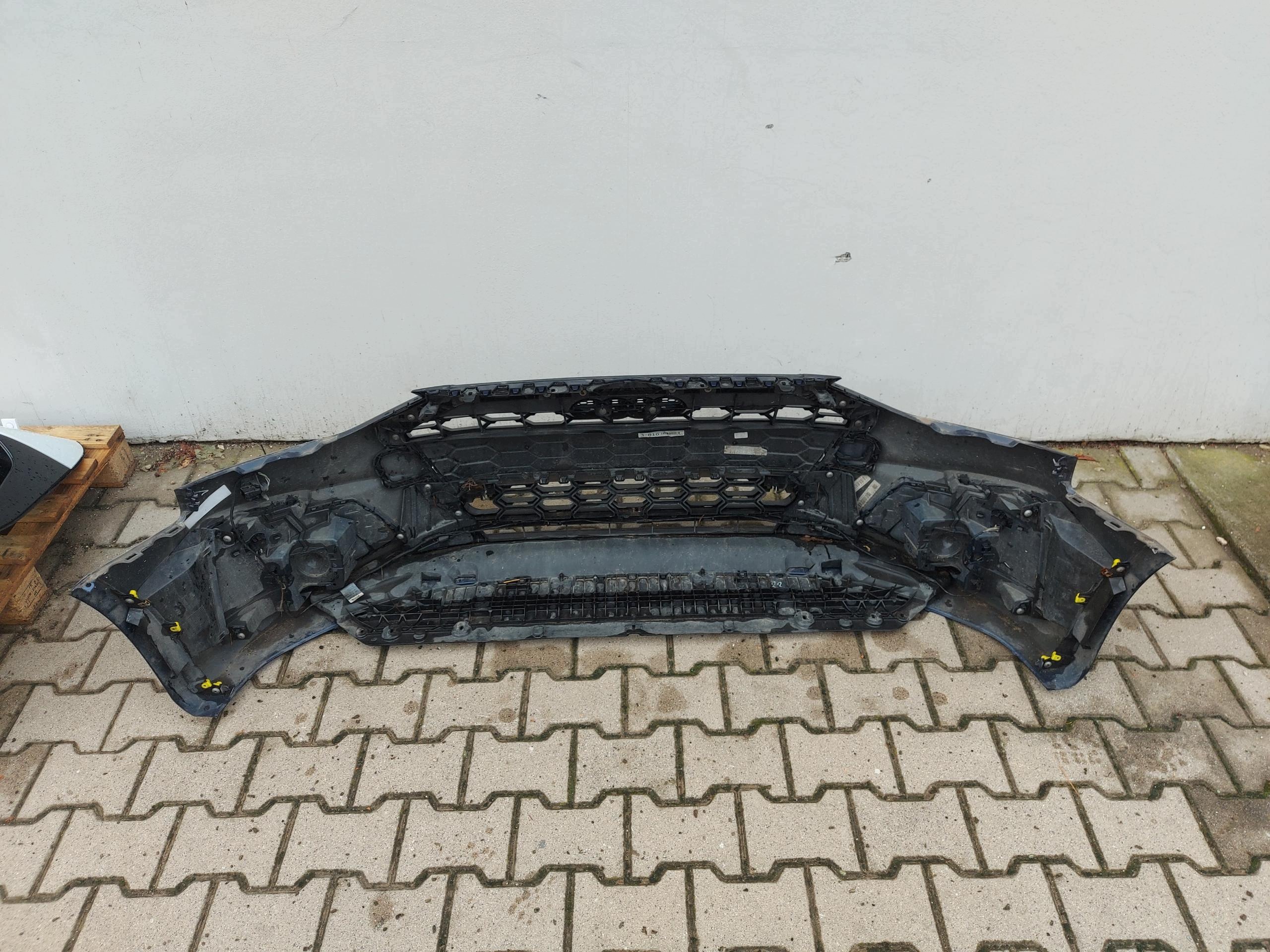 Audi A4 B9 8W LIFT Kombi 8W9 bumper front front complete LX5H, S-Line