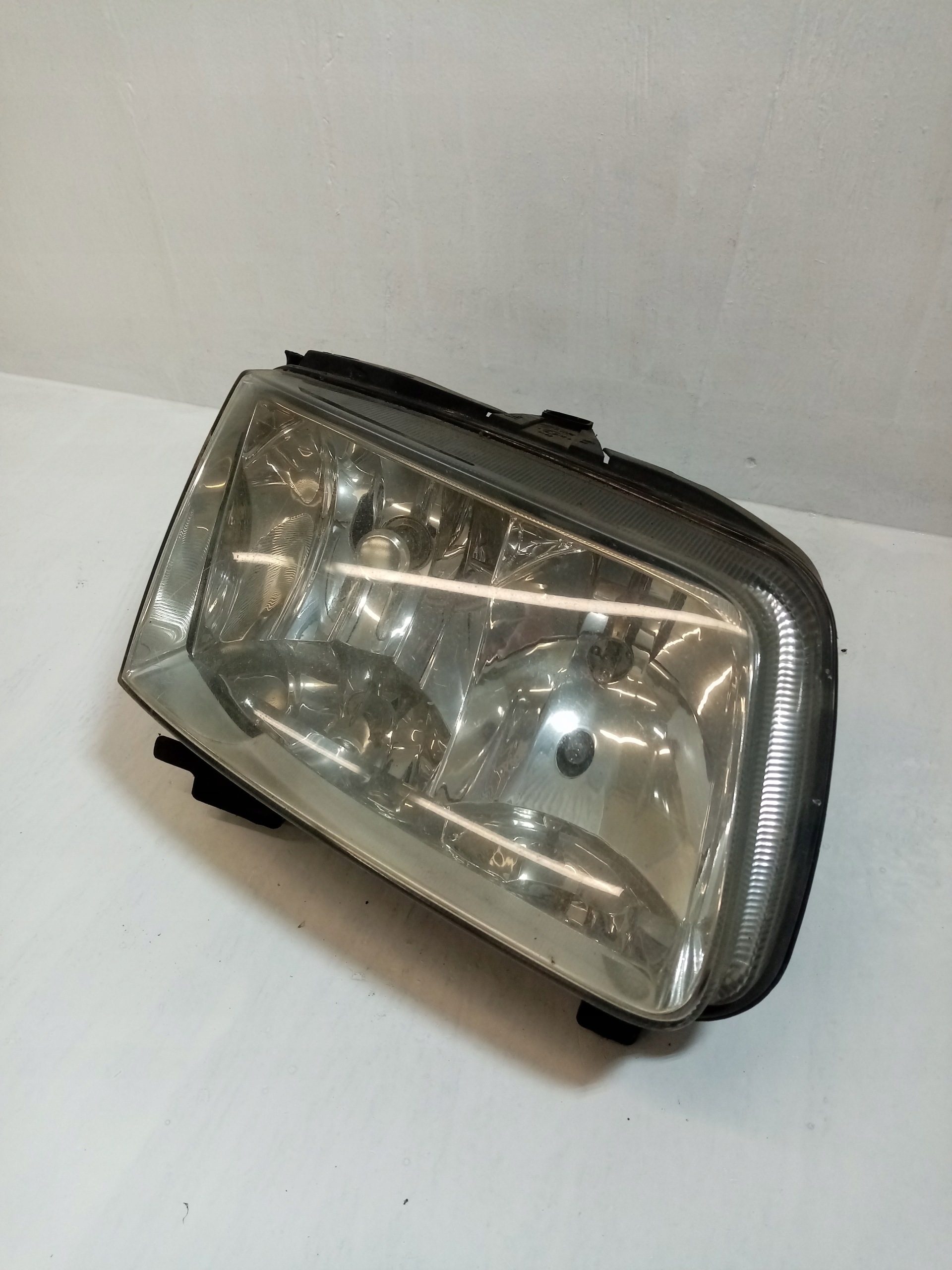 light right front VOLKSWAGEN POLO 3