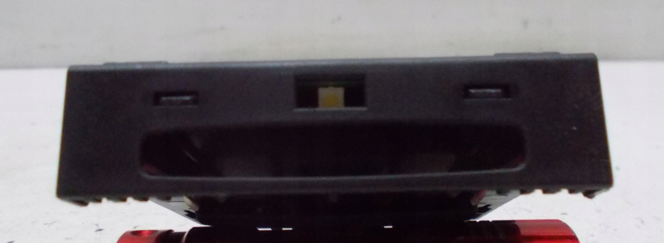RENAULT LATITUDE 3.0 DCI 12R card reader A2C53185186