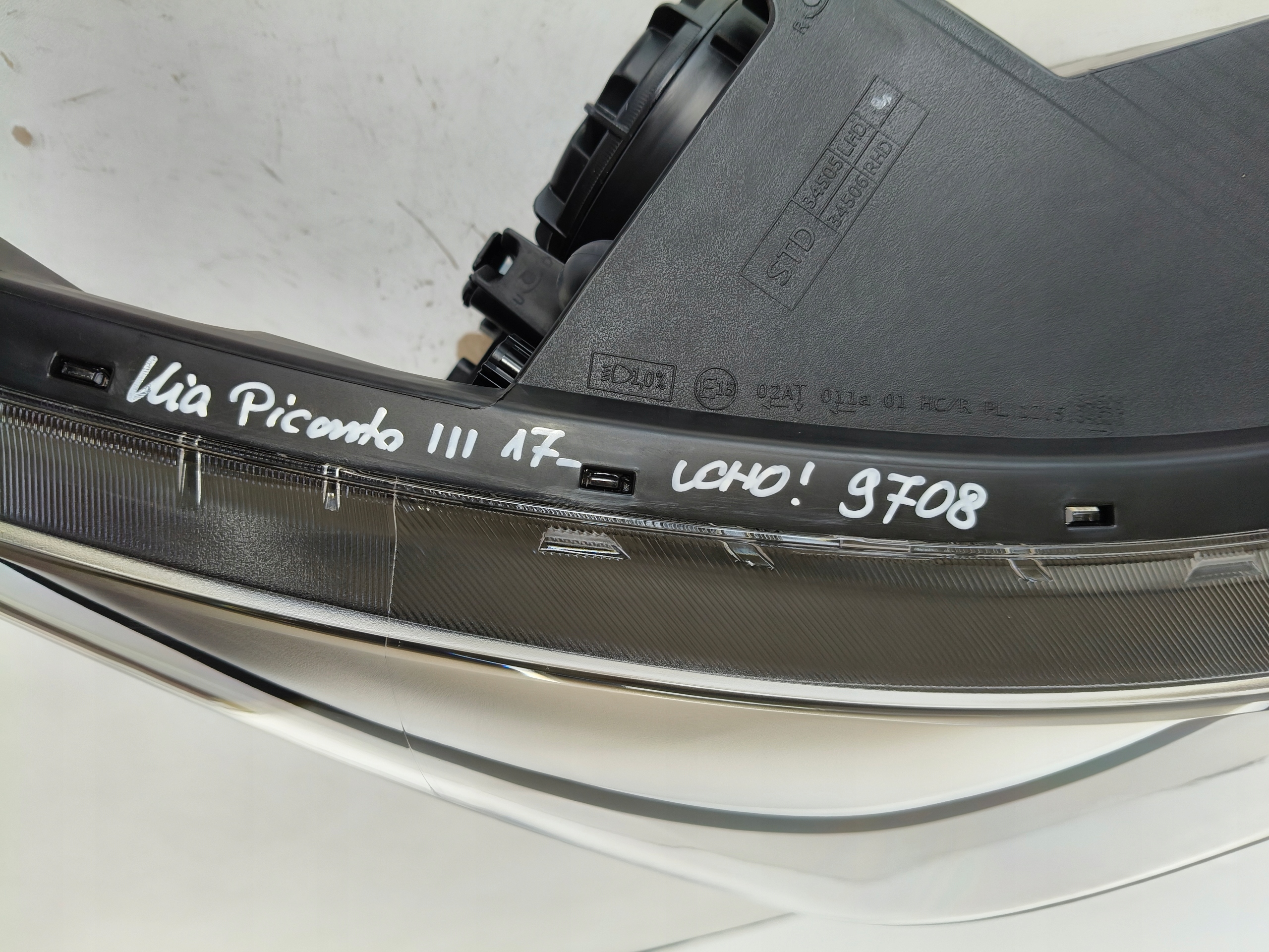 light right REFLEKTOR KIA PICANTO III 17