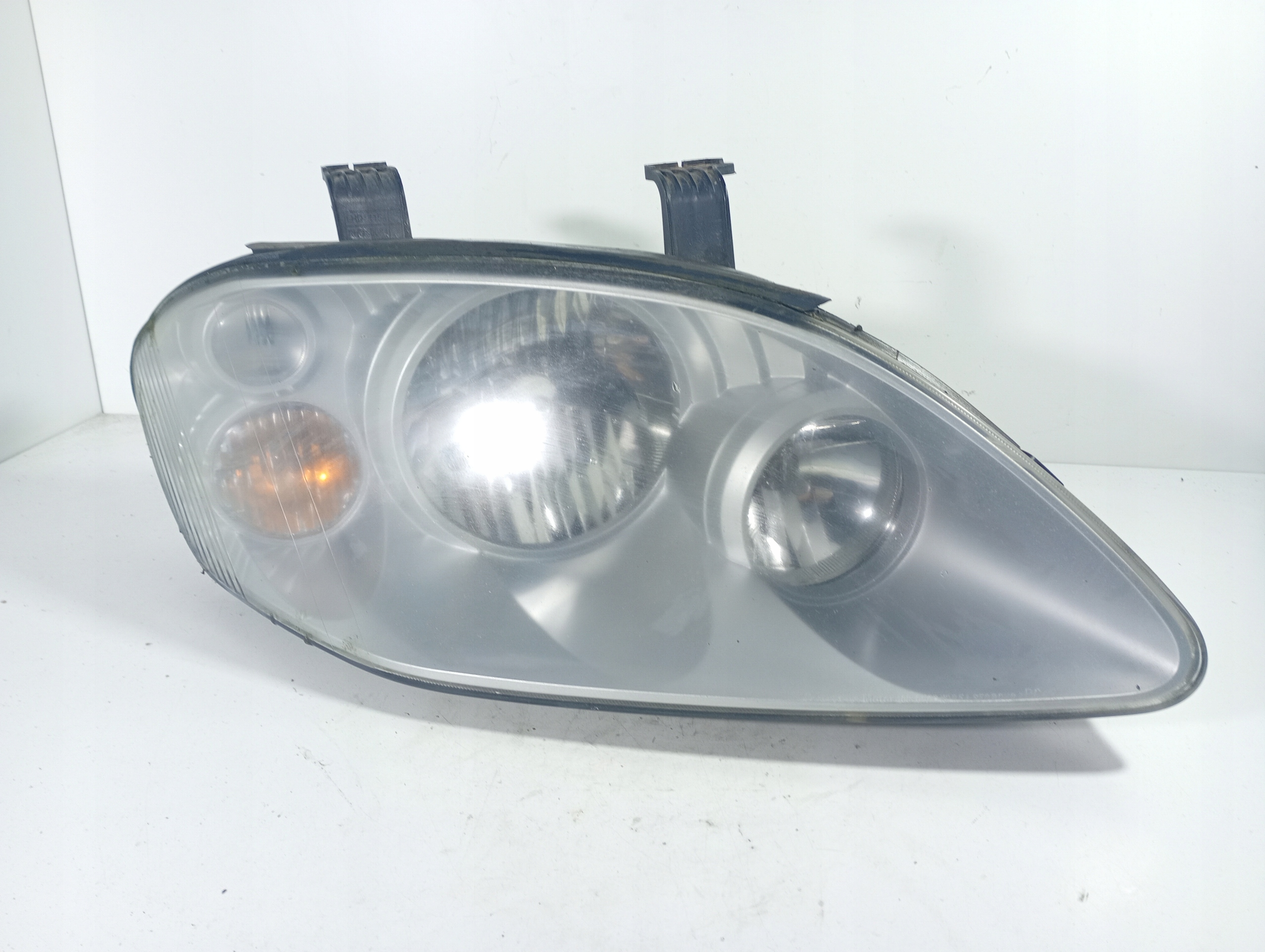 SsangYong RODIUS 05-13 REFLEKTOR right front light right front front