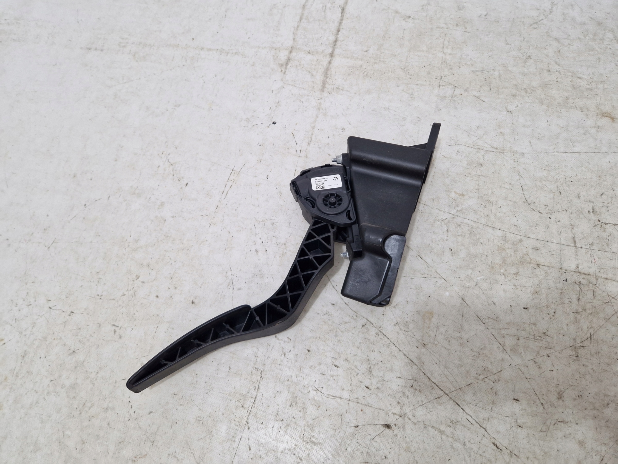 DODGE CHALLENGER 2019- 3.6 V6 Gaspedal 04861714AF