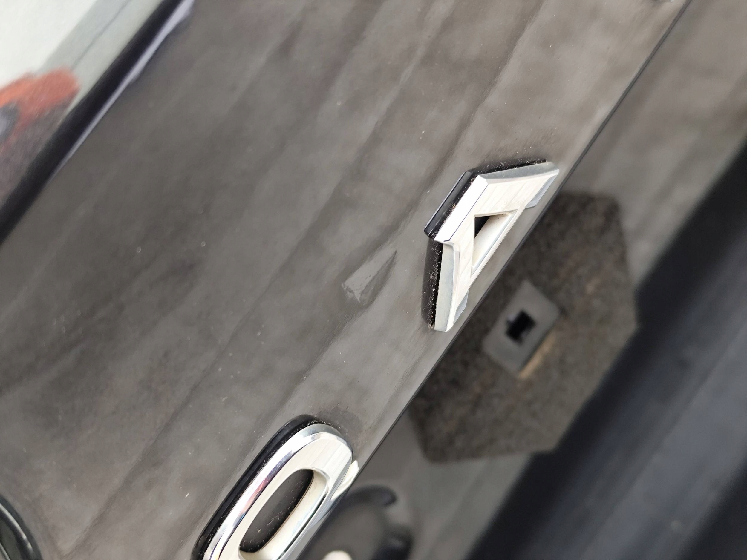 NISSAN QASHQAI J12 trunk door complete KAMERA