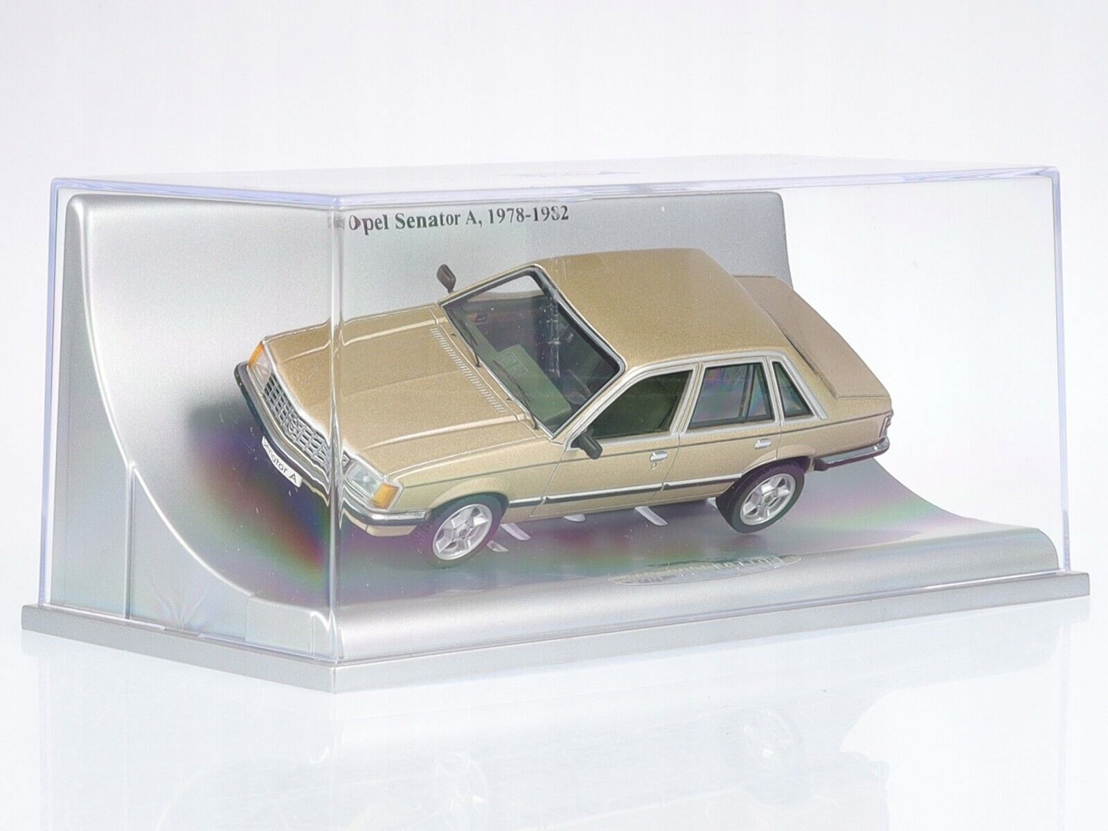 Schuco Opel Senator A 1978-1982 Béžová metalli 1:43