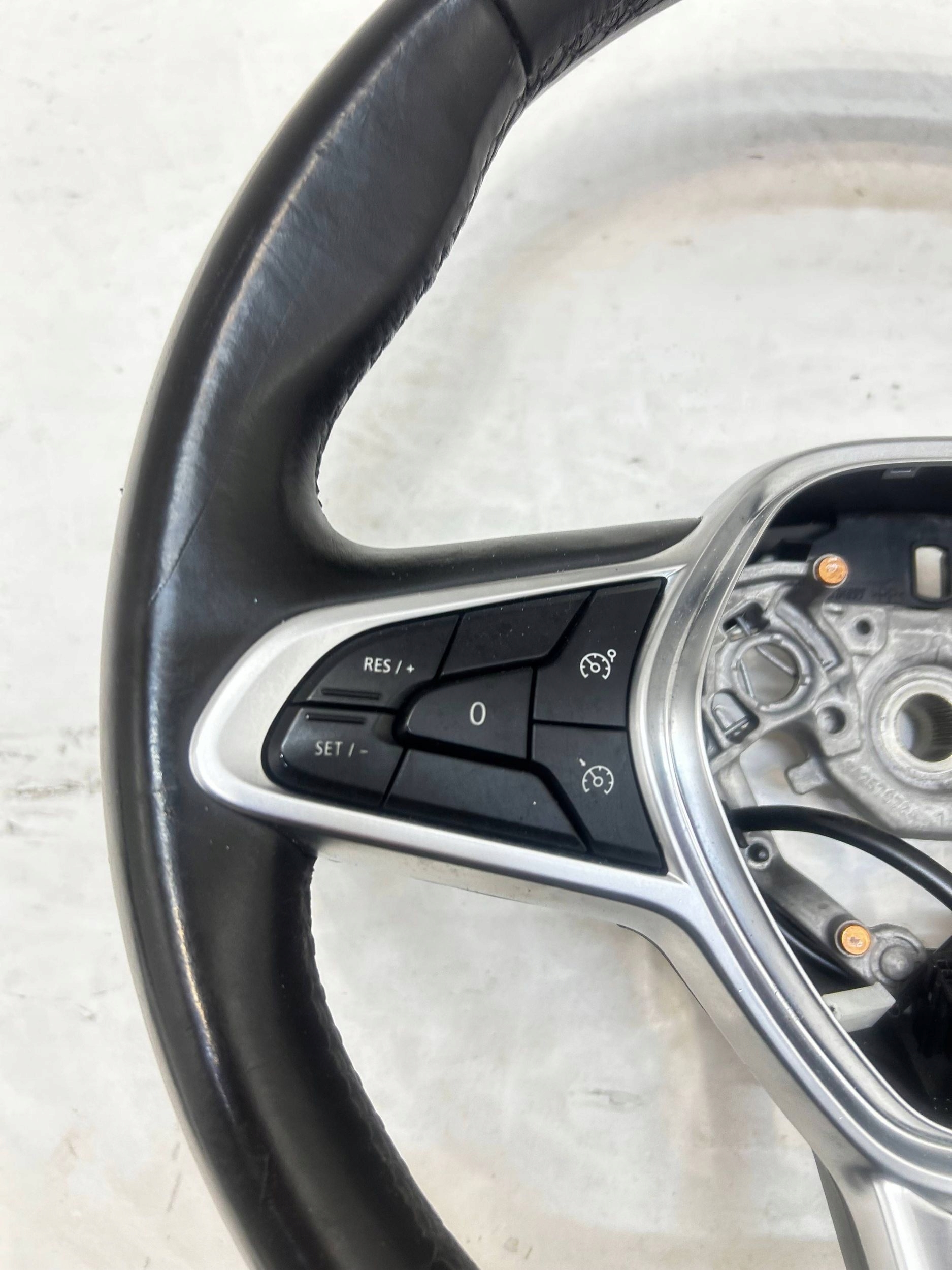 renault CLIO V, CAPTUR II руль 2022R