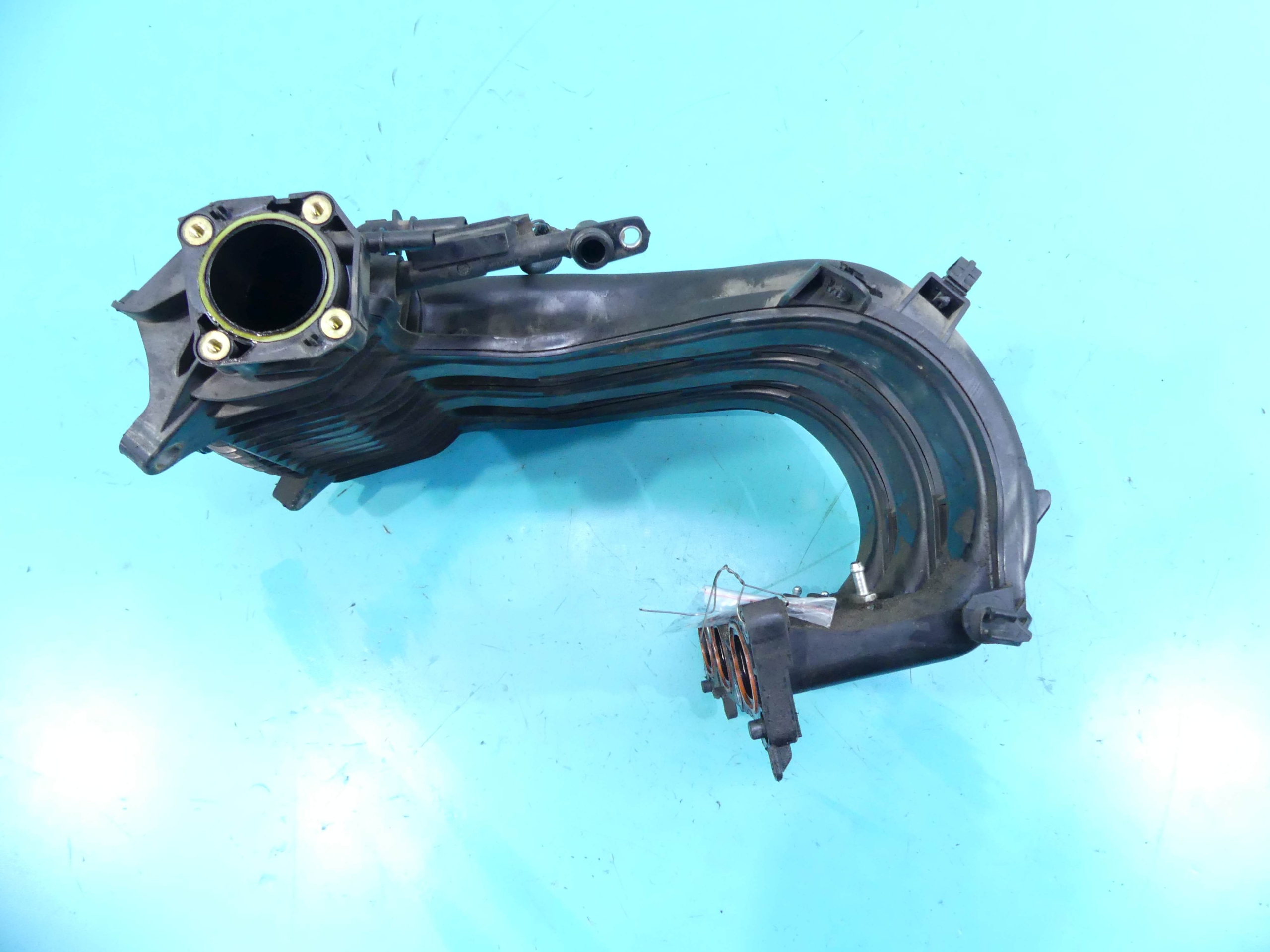 коллектор Впускный peugeot 301 1.2 12V 72KM