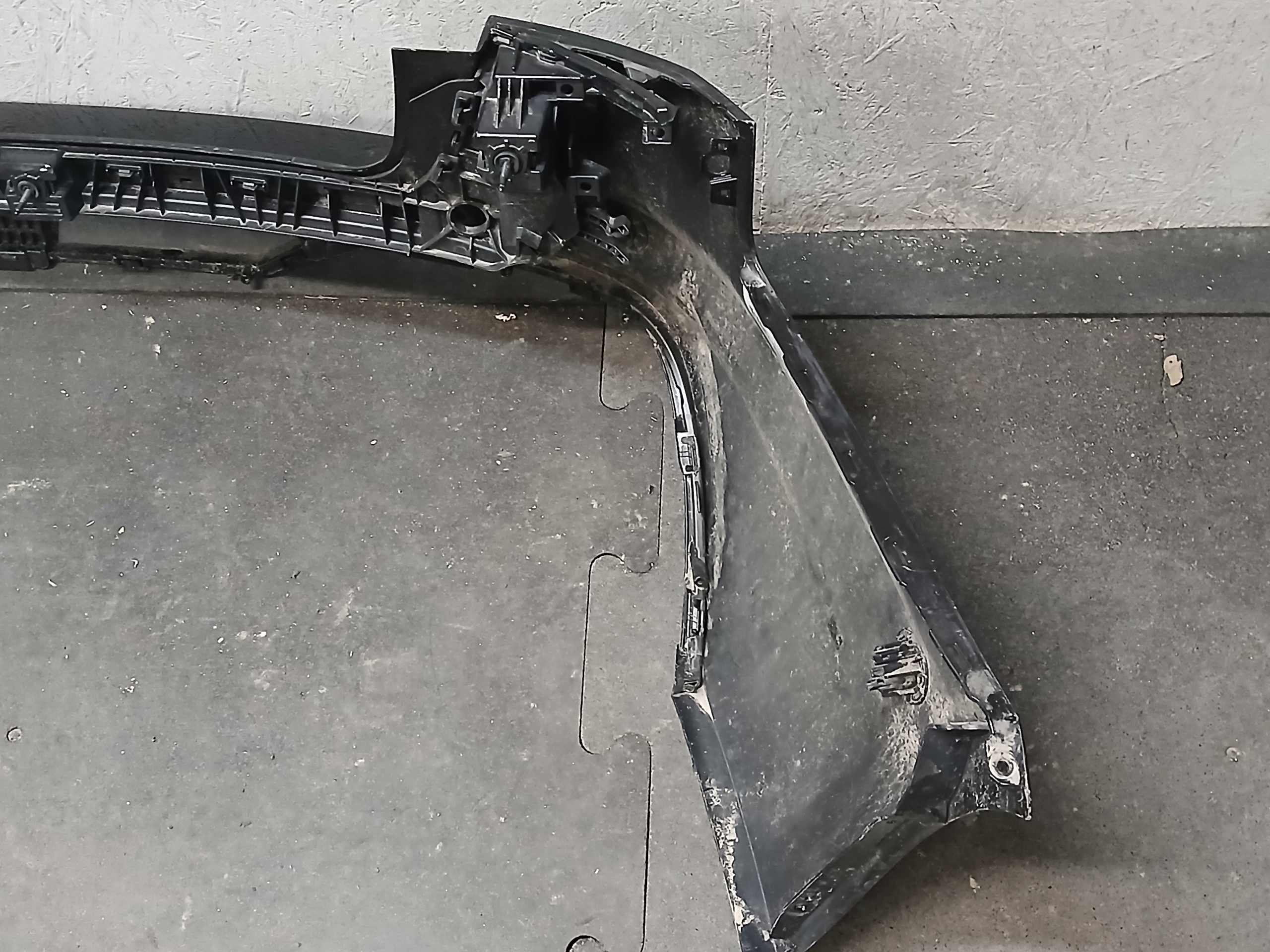 bumper rear part AUDI A4 B9 8W9 KOMBI LIFT 19