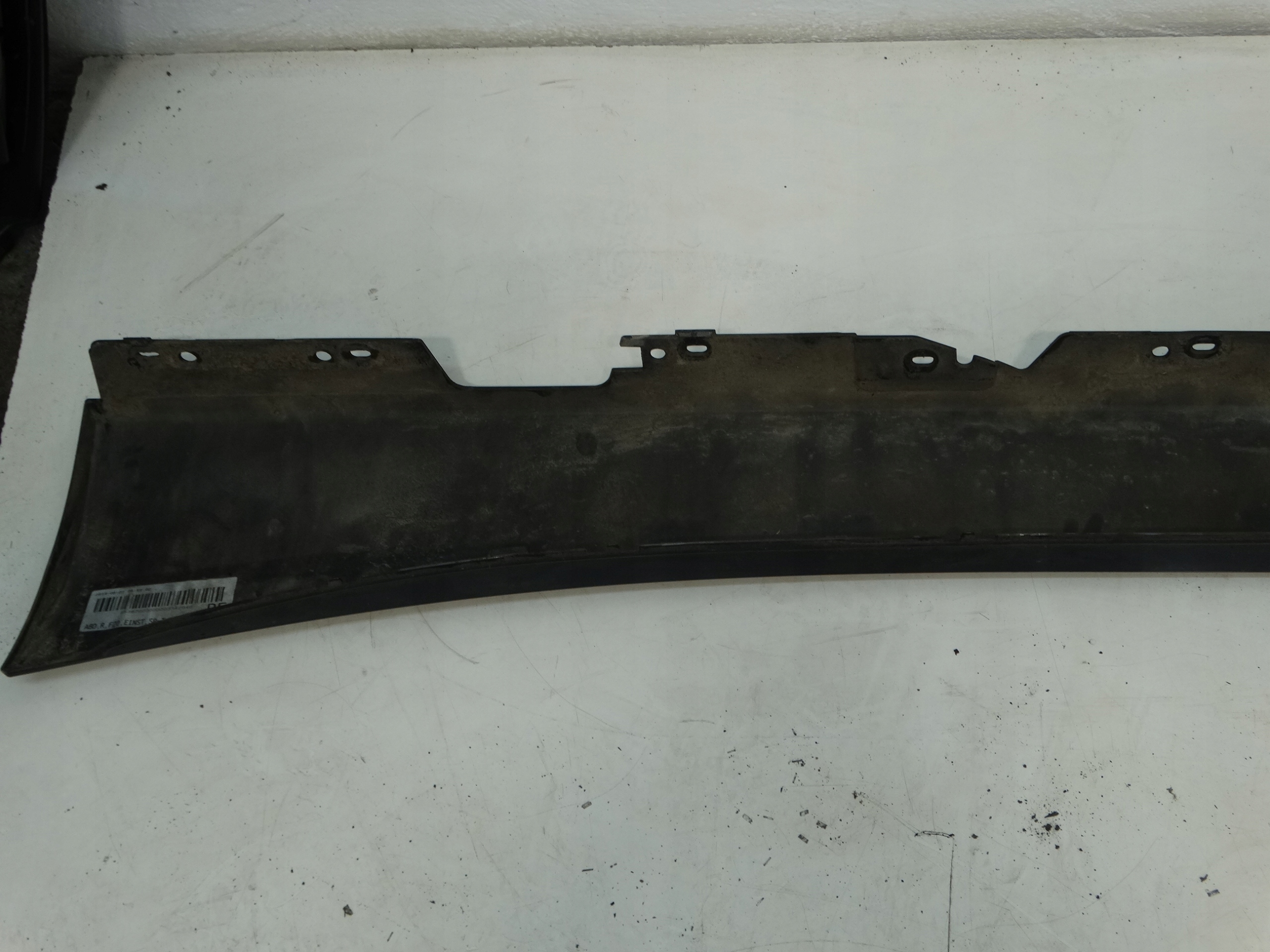 moulding threshold threshold right VOLKSWAGEN POLO IV 9N KOD : LD5Q