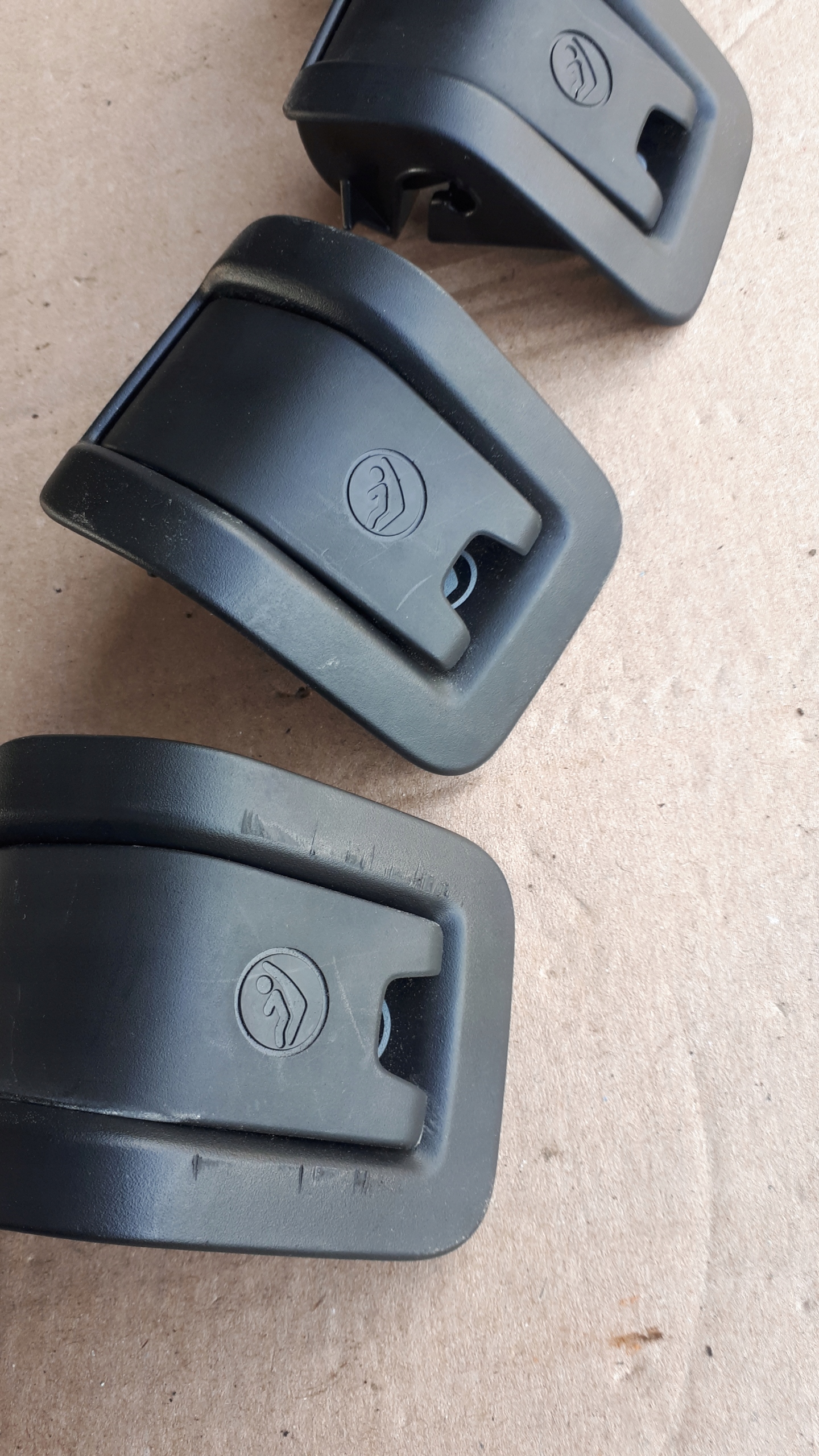 S3 8V ISOFIX covers holder KANAPY A3 8V 4X