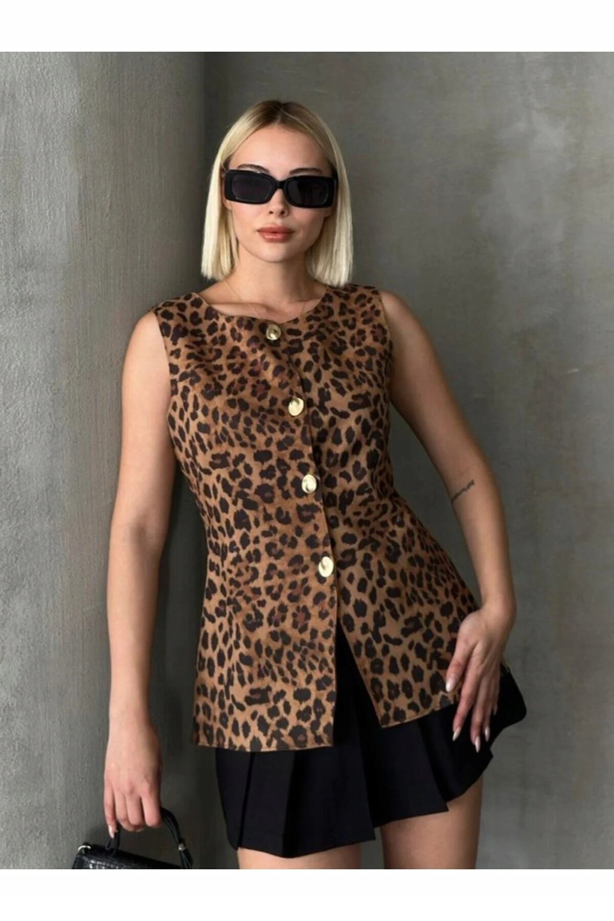 Dámská Vesta Bez Rukávů S Leopardím Vzorem A Knoflíky, Velikost M 5GA
